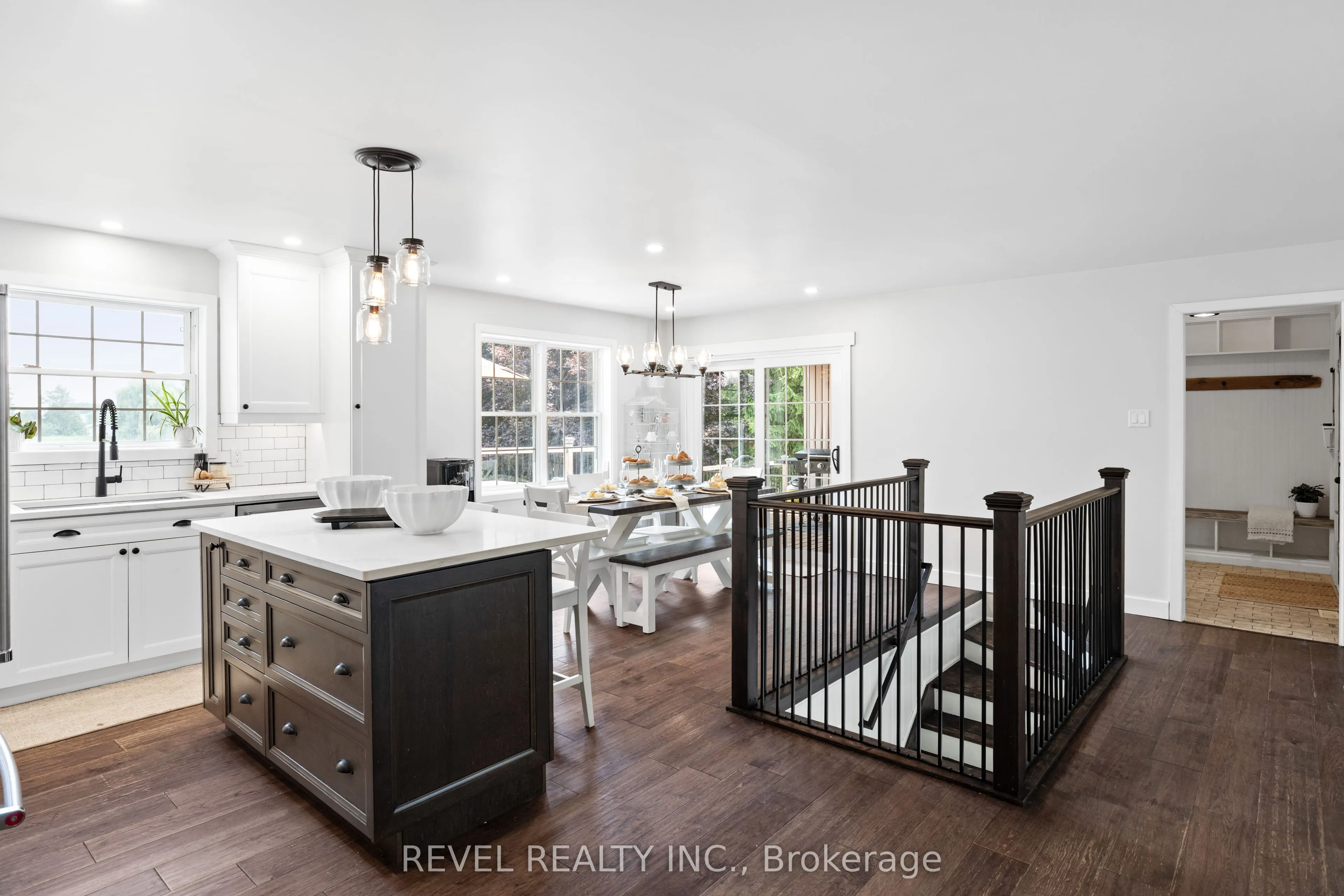 4 Aino Beach Road