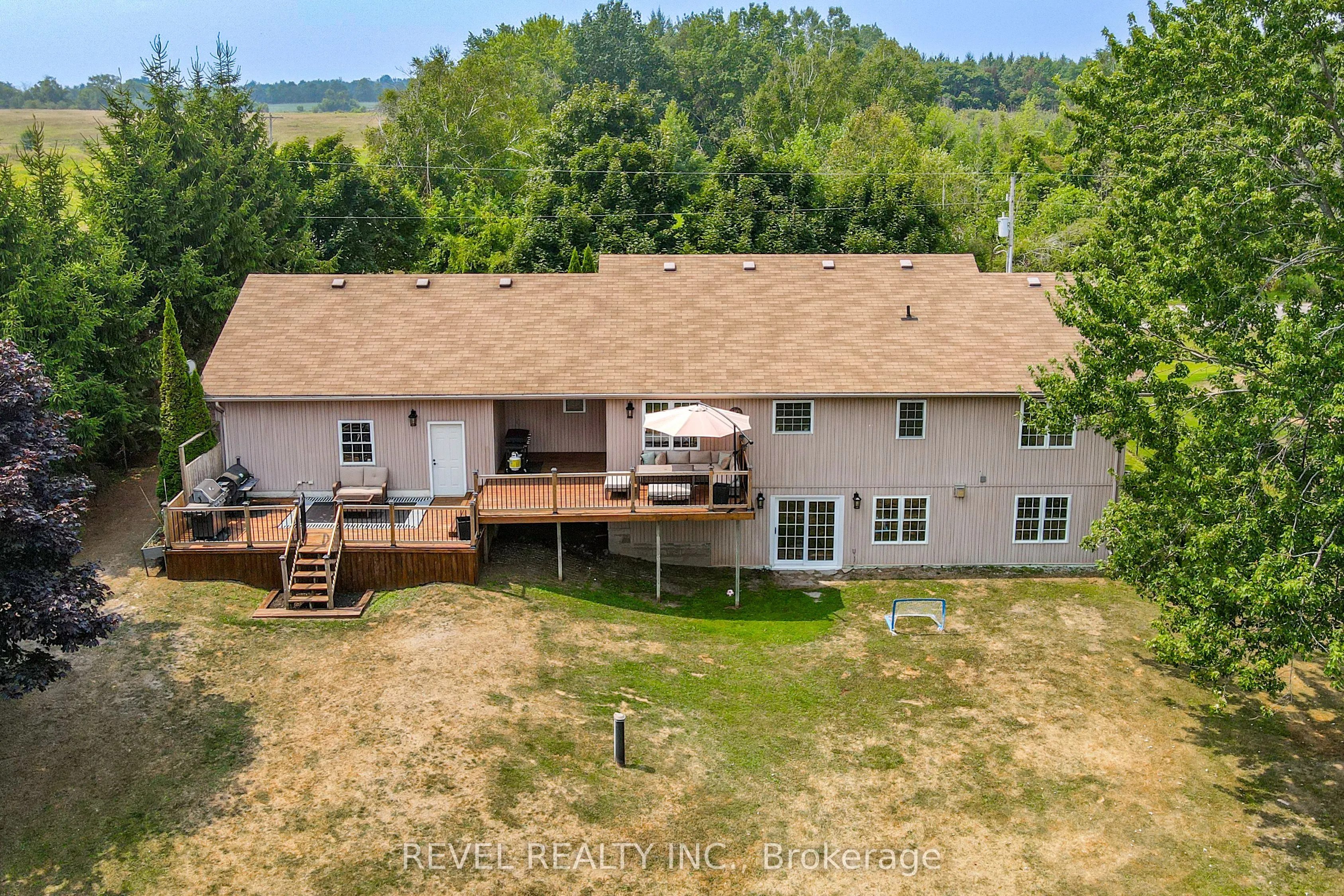 4 Aino Beach Road