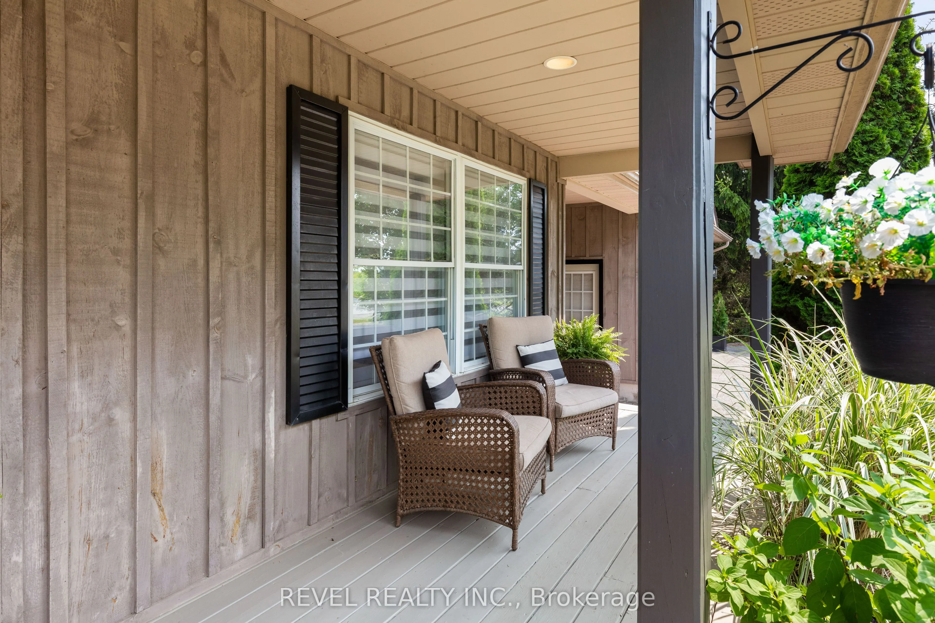 4 Aino Beach Road