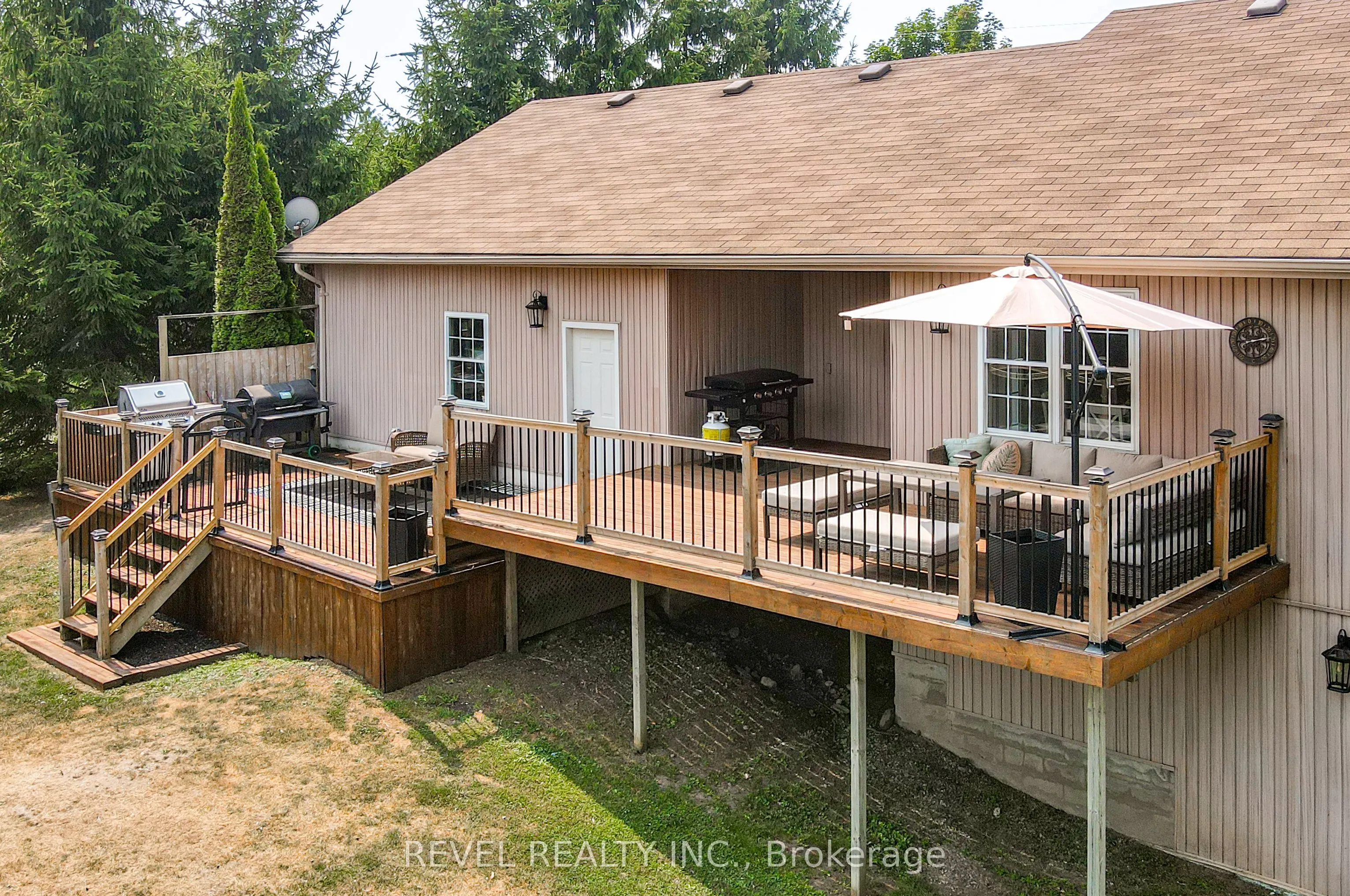 4 Aino Beach Road