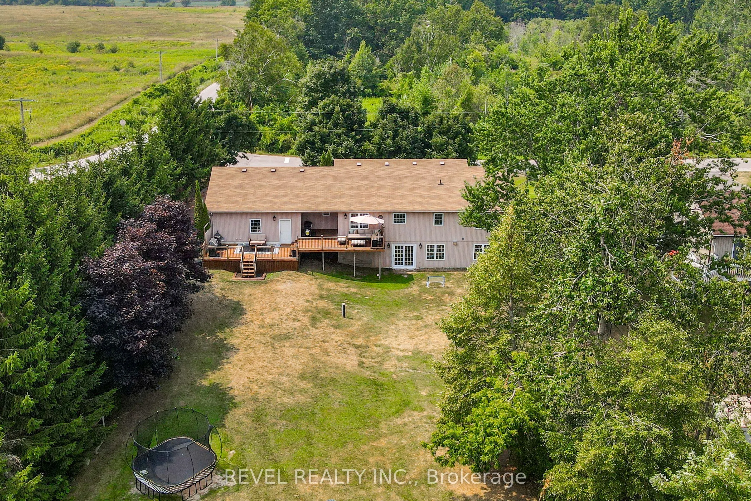 4 Aino Beach Road