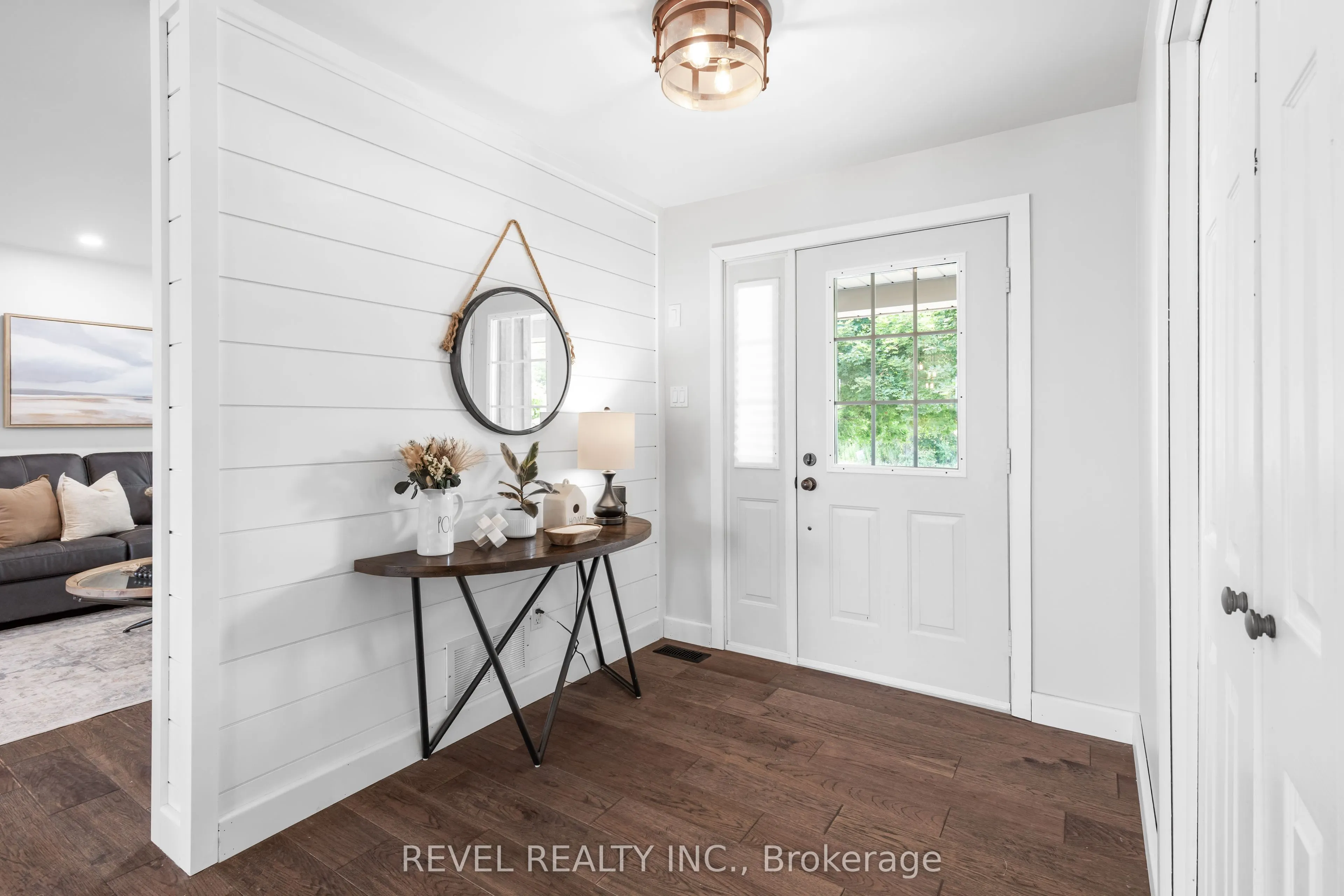 4 Aino Beach Road