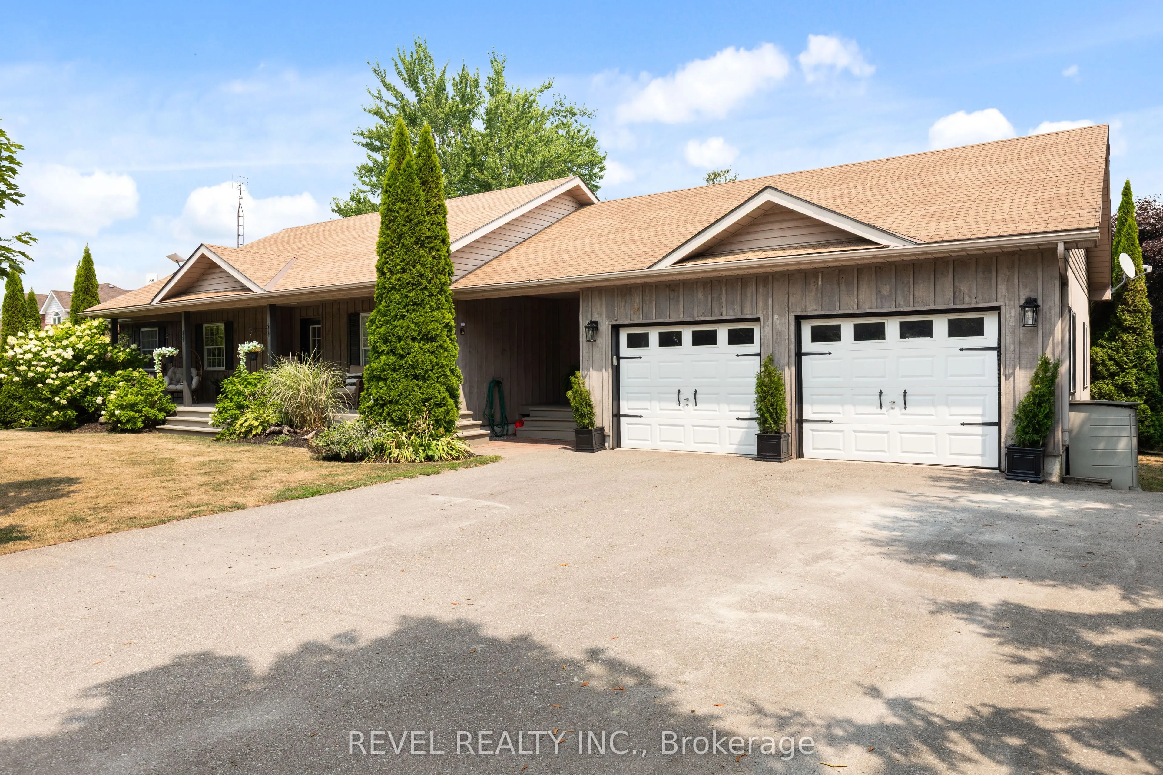 4 Aino Beach Road