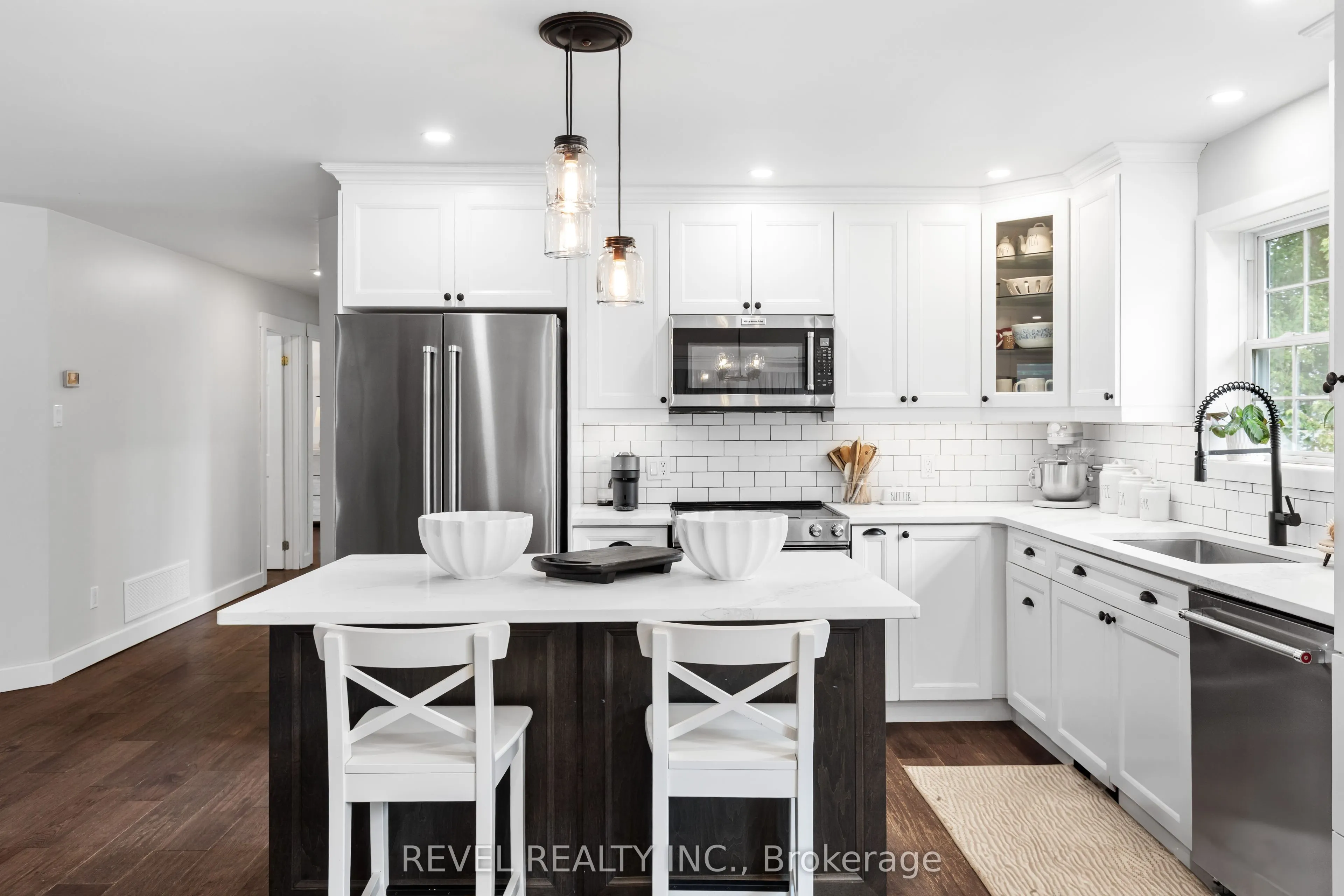 4 Aino Beach Road
