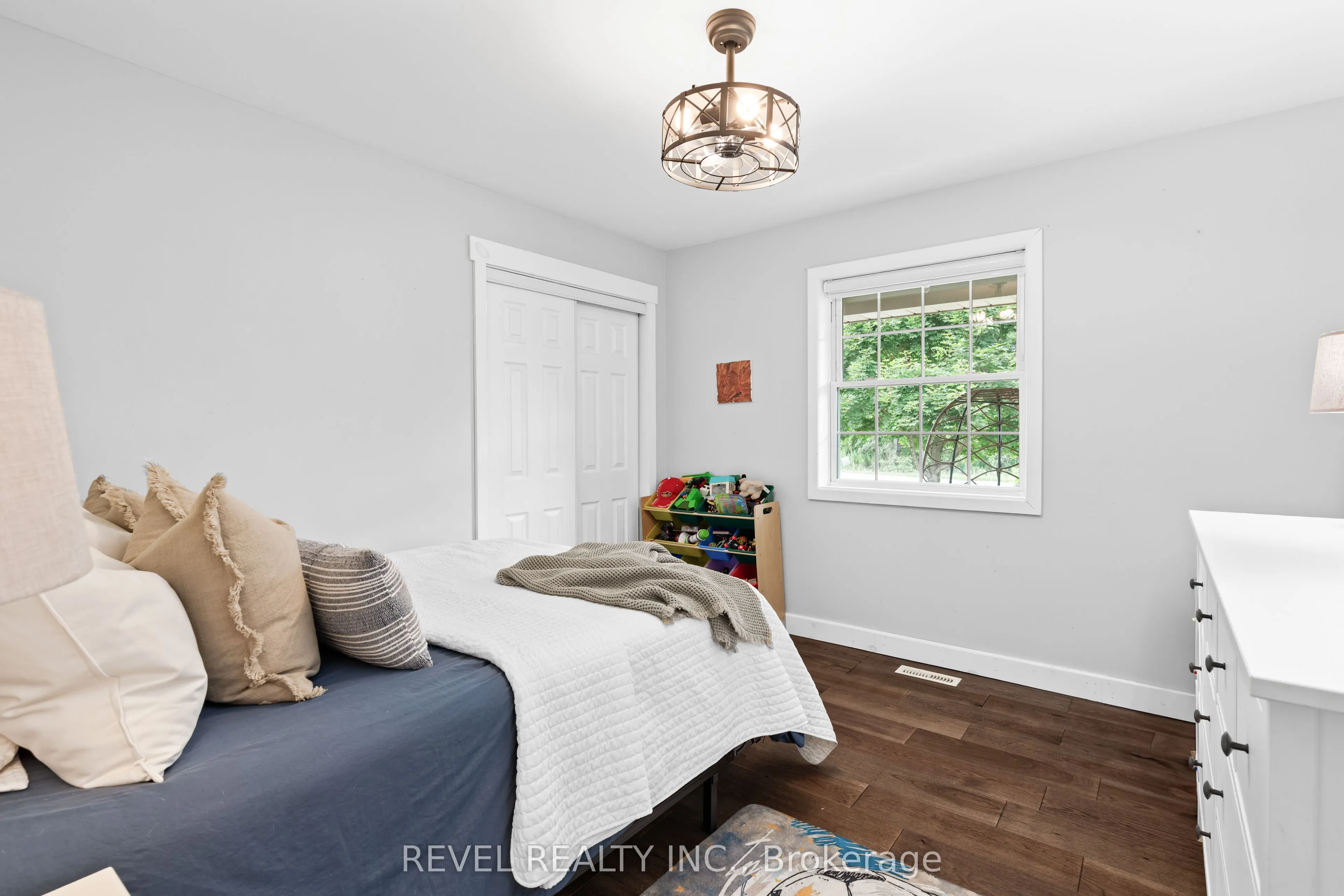 4 Aino Beach Road