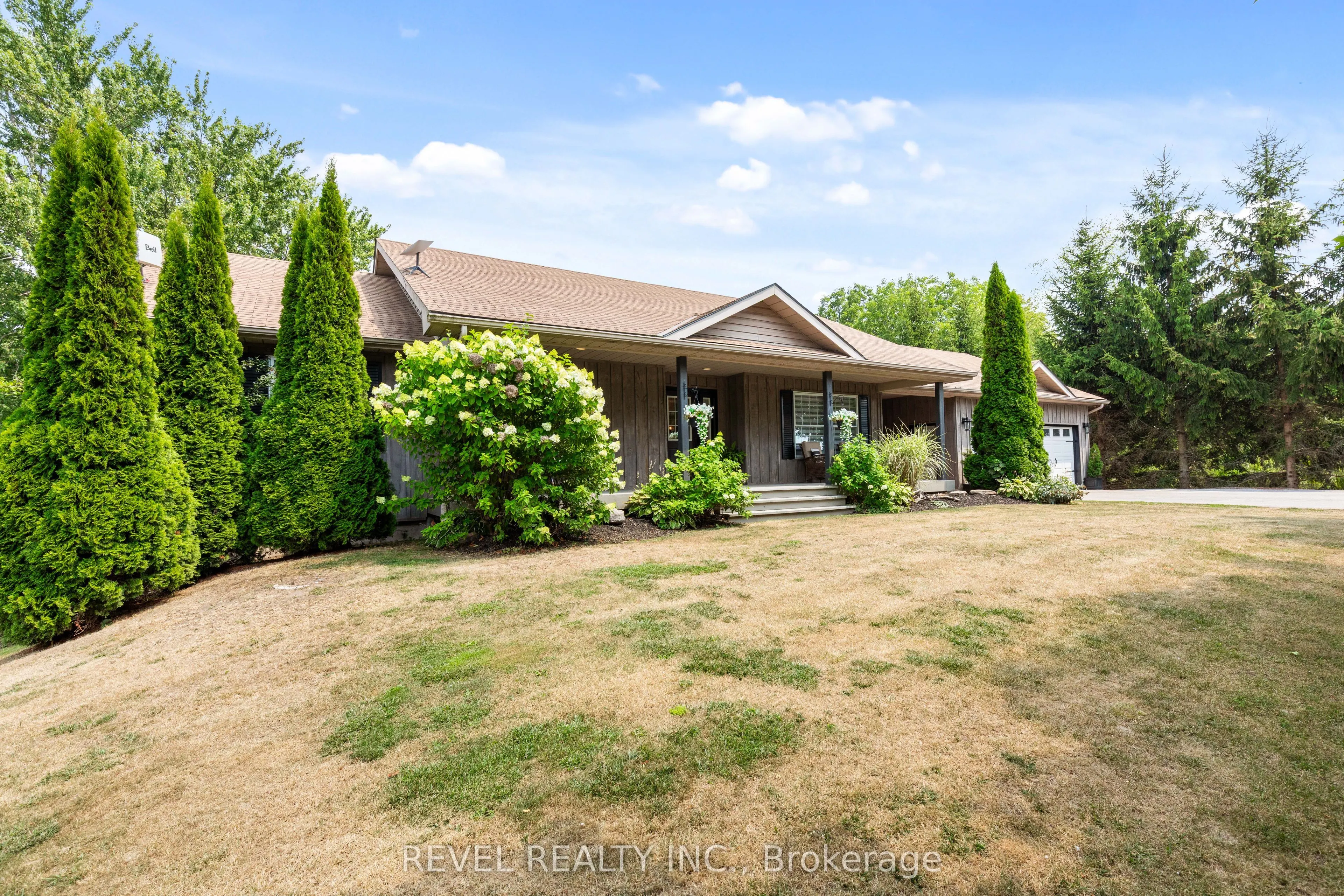 4 Aino Beach Road