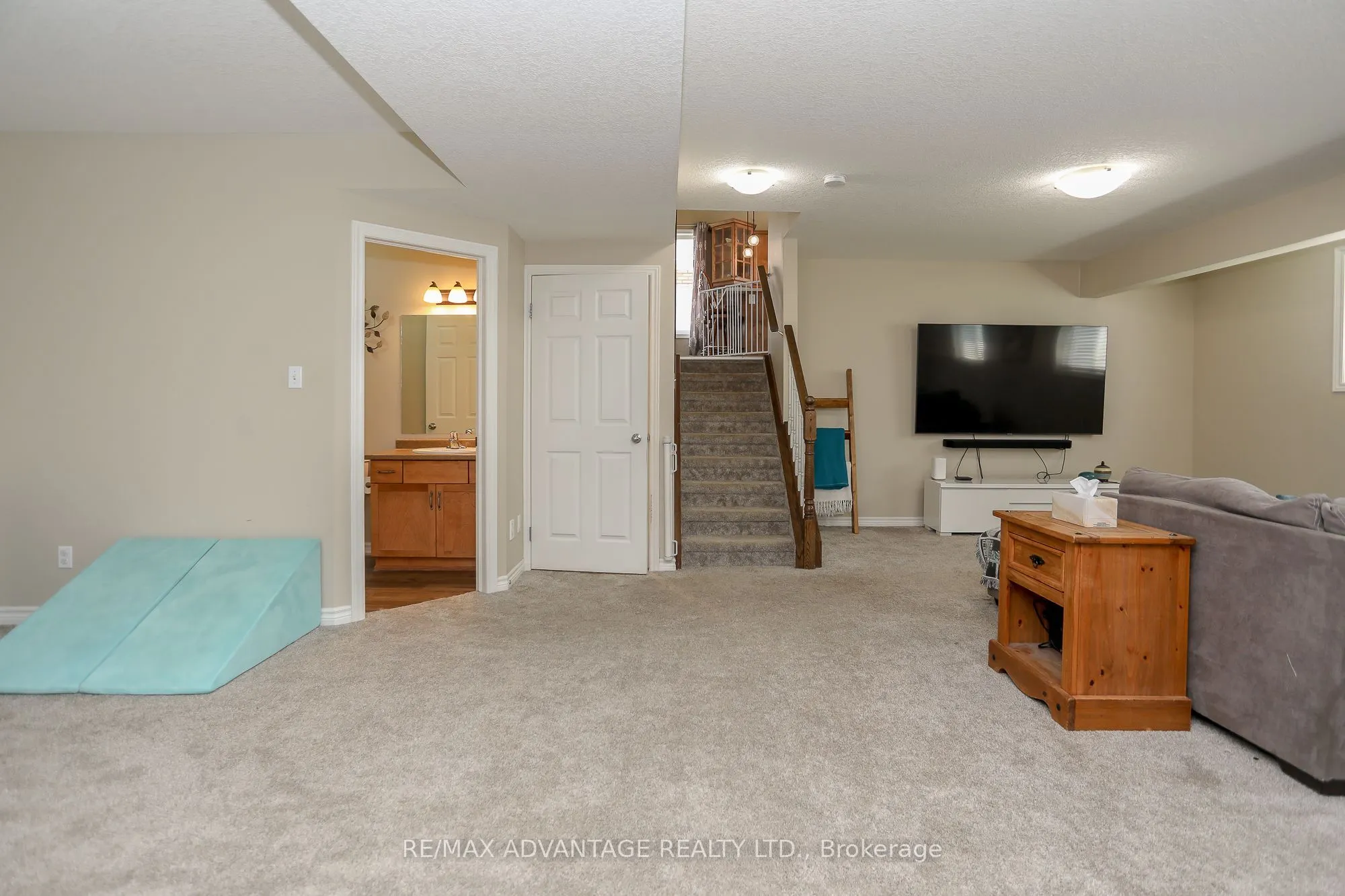 78 Hummingbird Lane