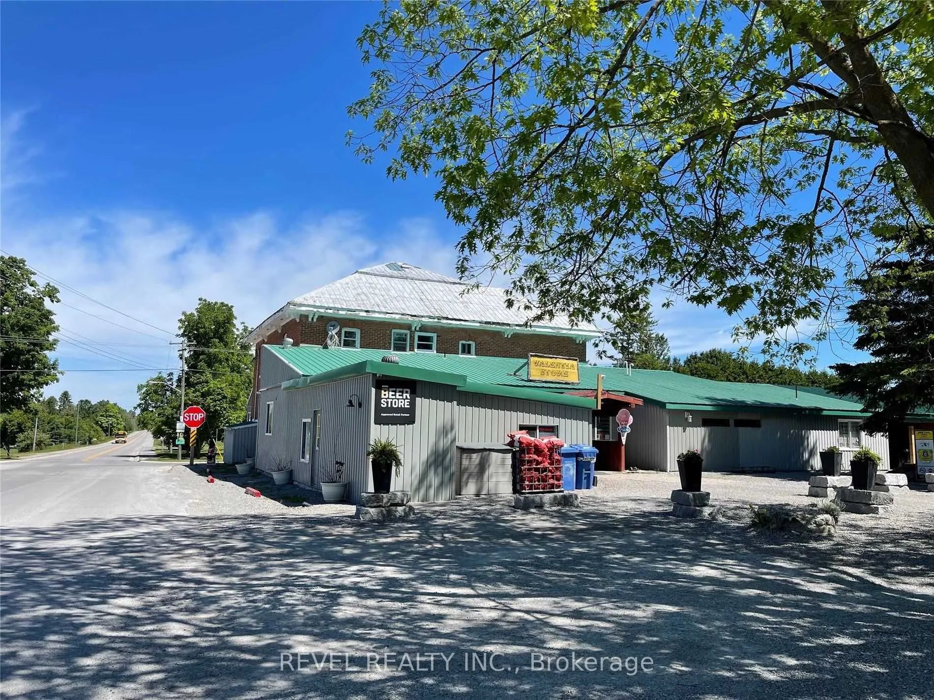 100 Elm Tree Road