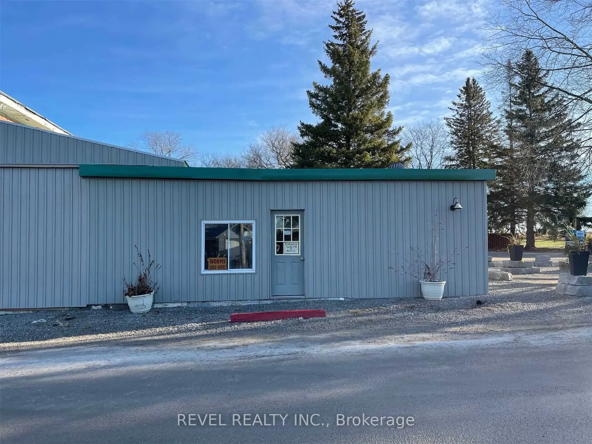 100 Elm Tree Road