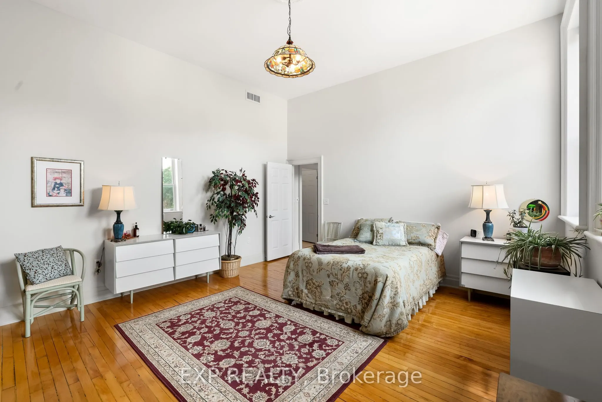72 Pine Street N, #302
