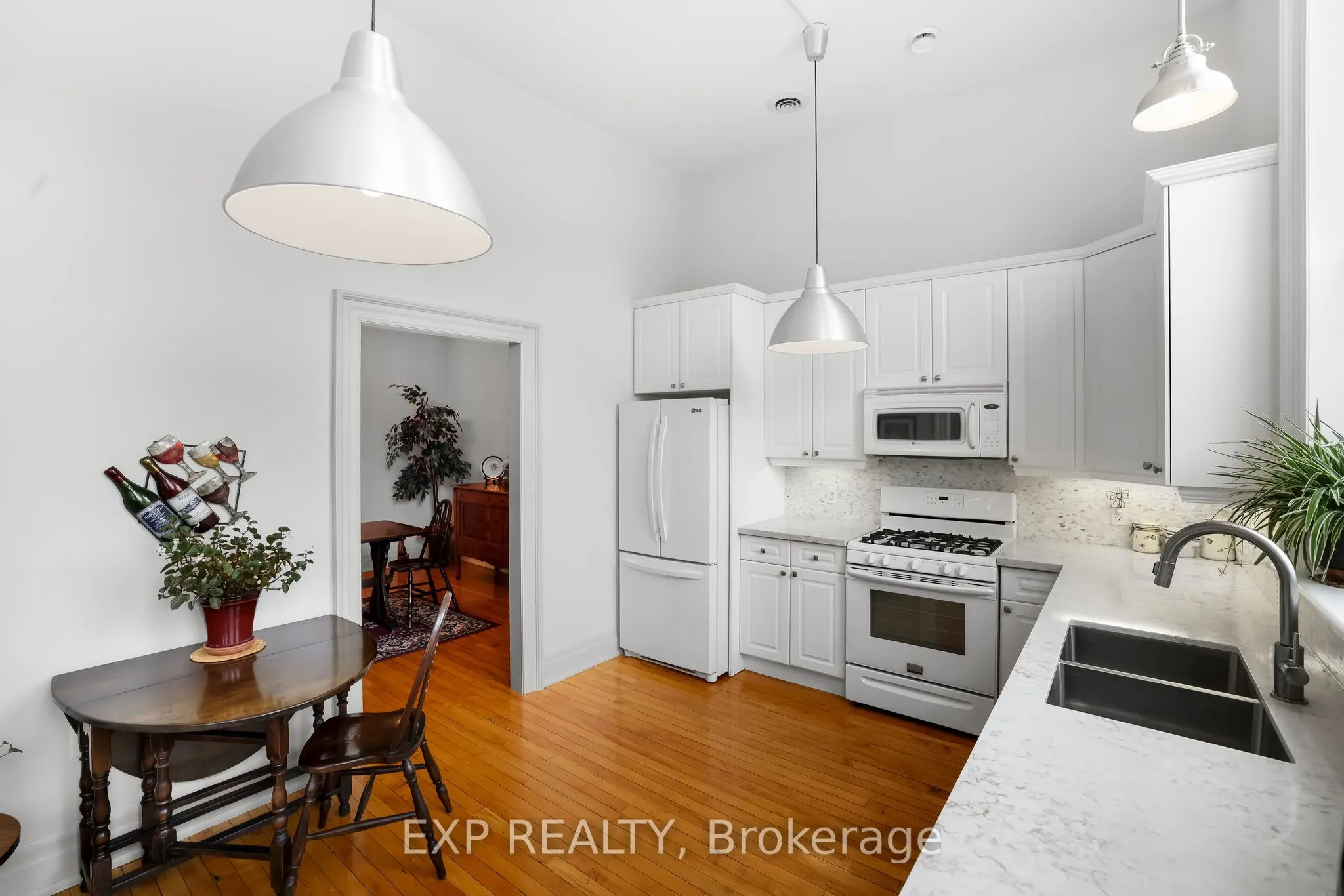 72 Pine Street N, #302