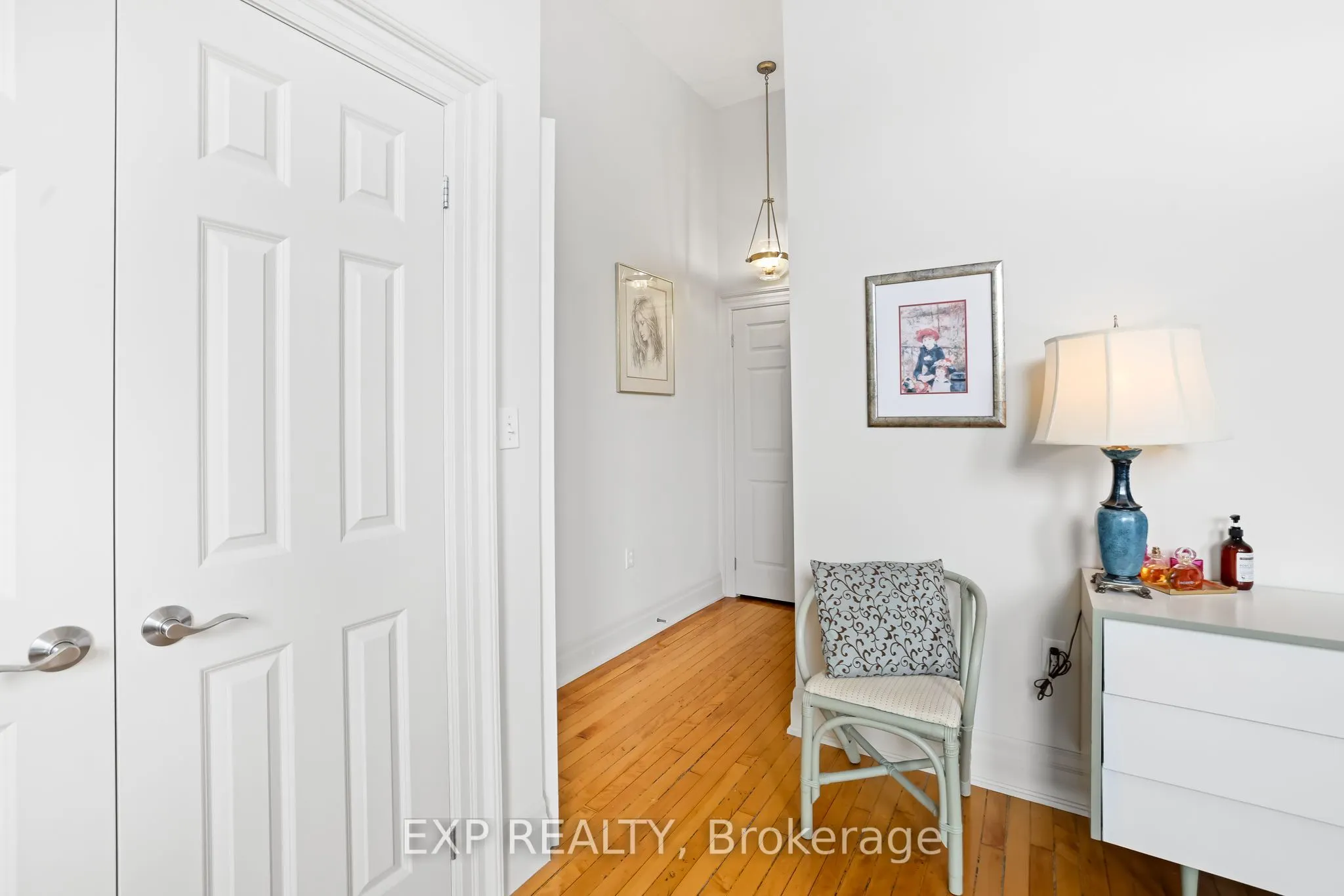 72 Pine Street N, #302