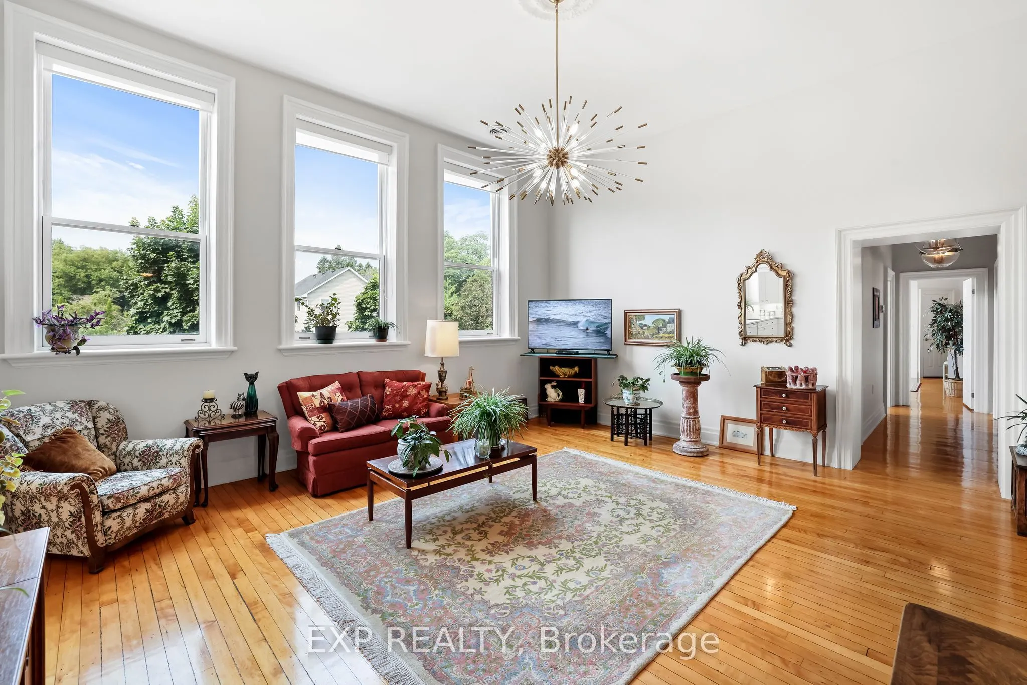 72 Pine Street N, #302