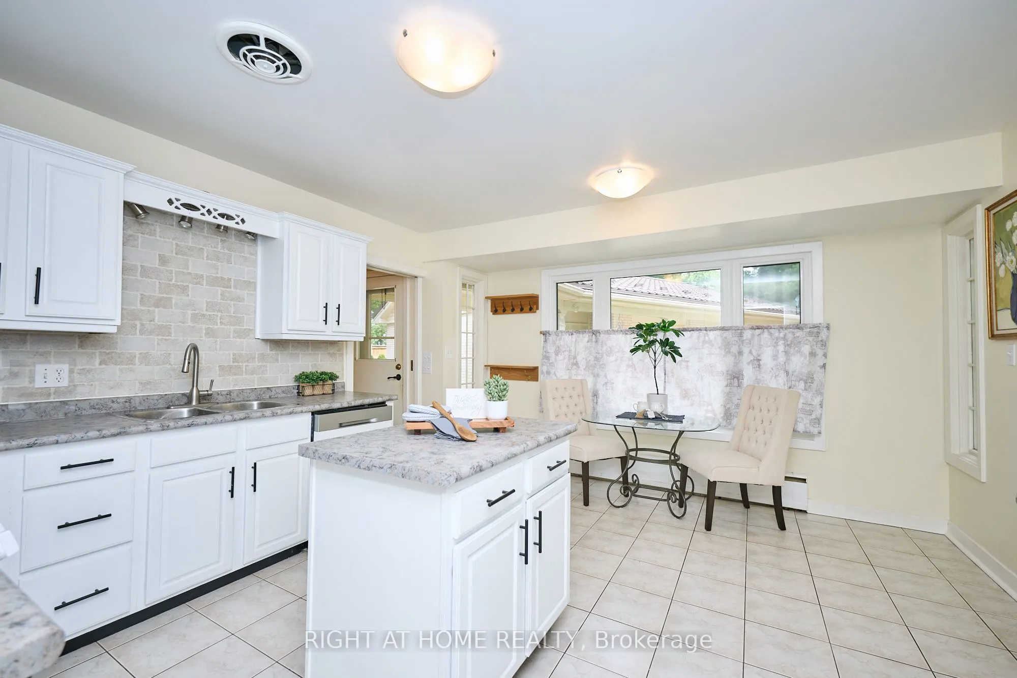 179 Lockhart Drive