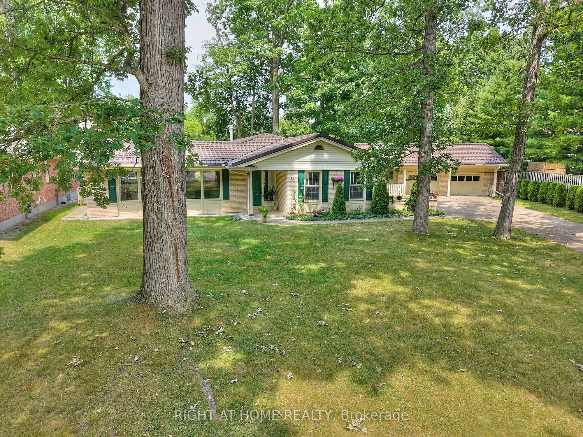 179 Lockhart Drive