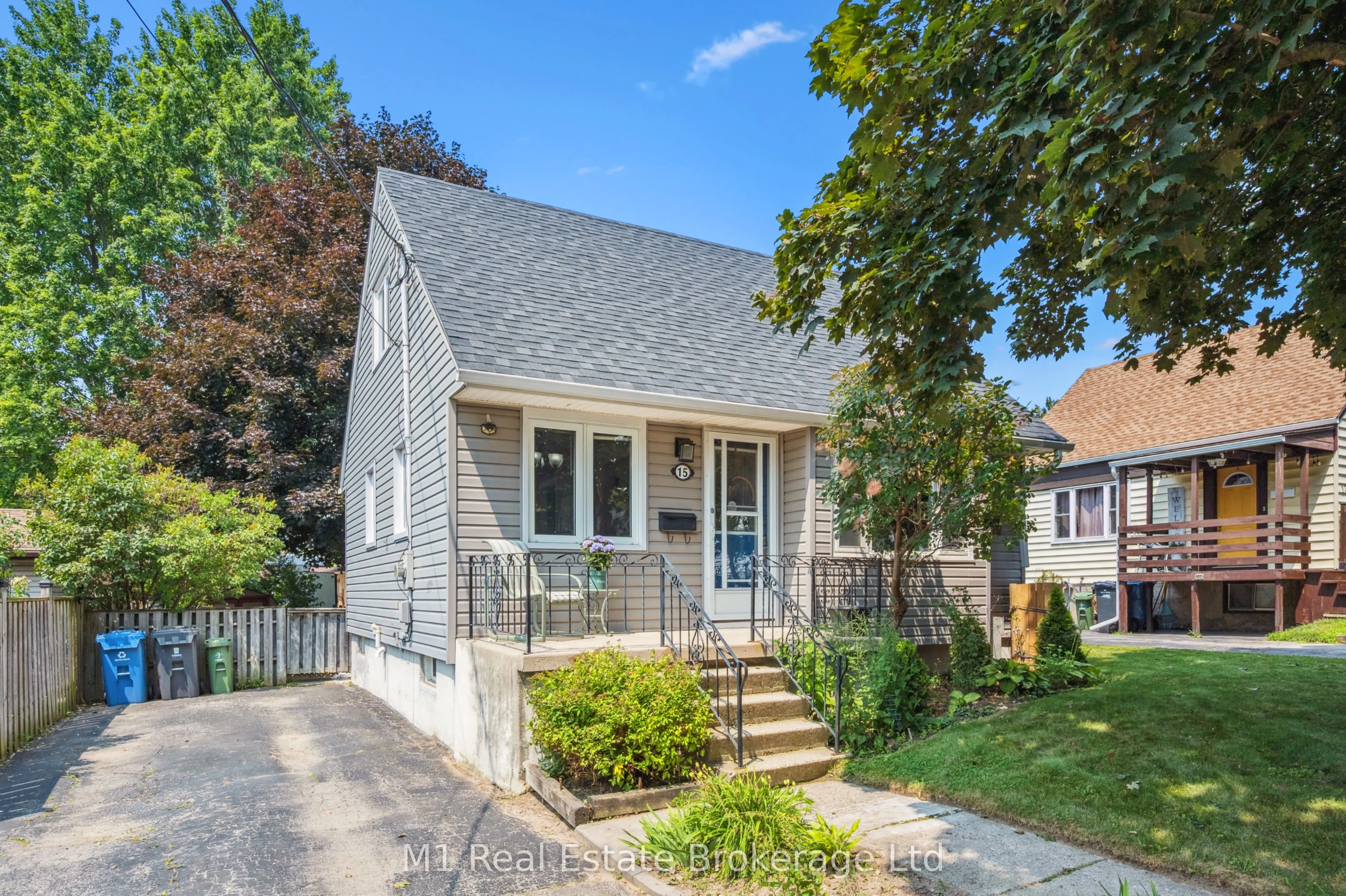 15 Gowdy Avenue