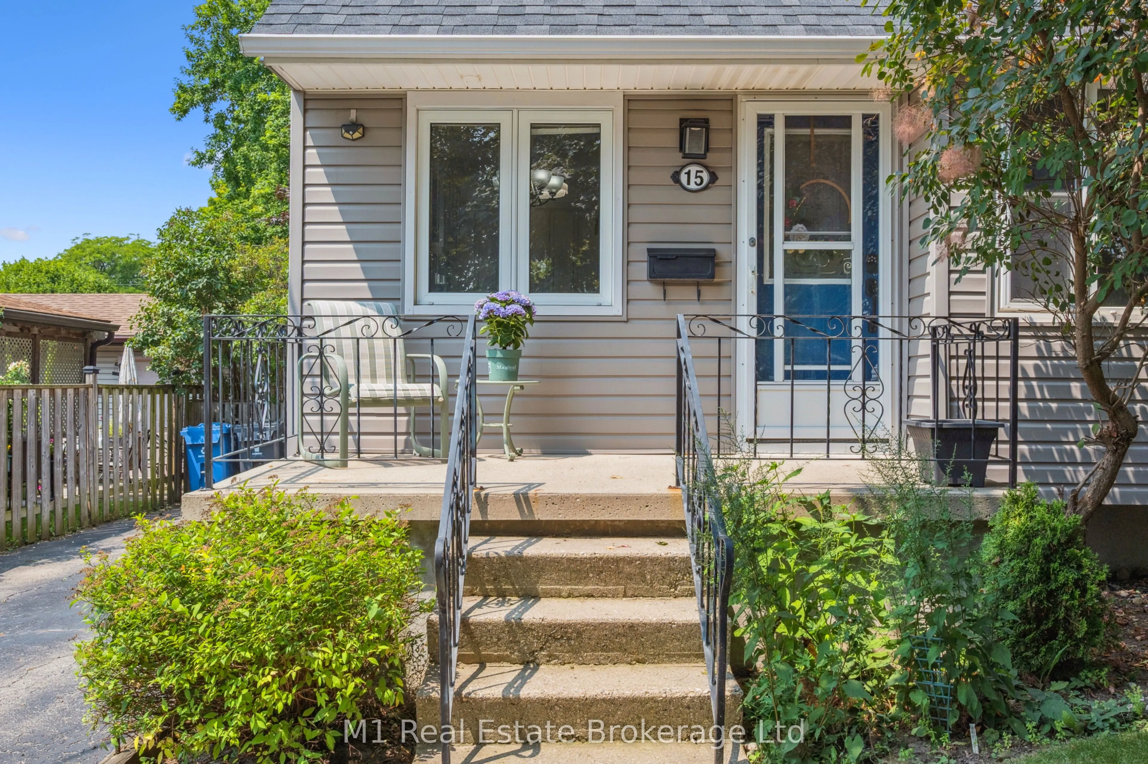 15 Gowdy Avenue