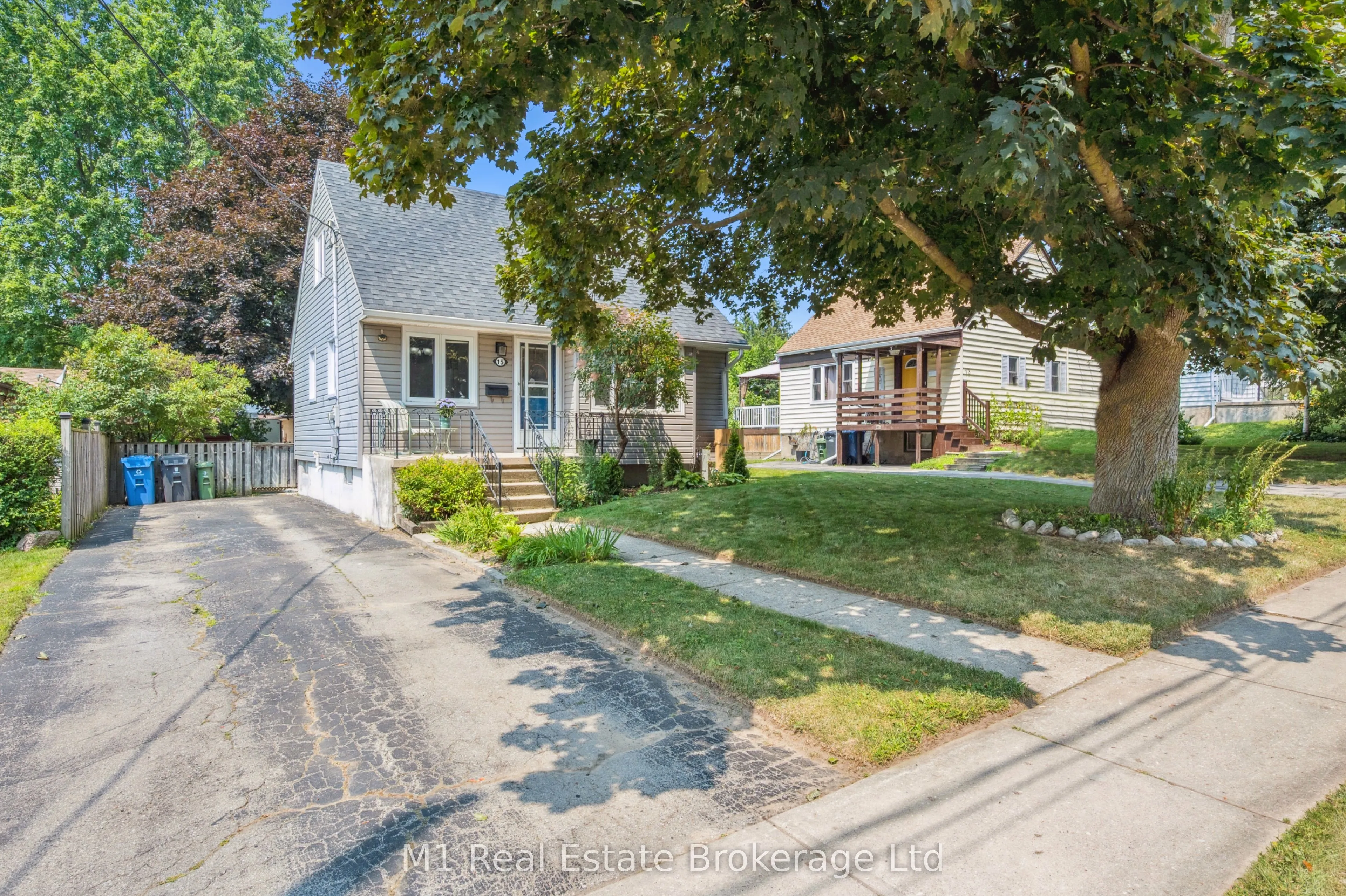 15 Gowdy Avenue
