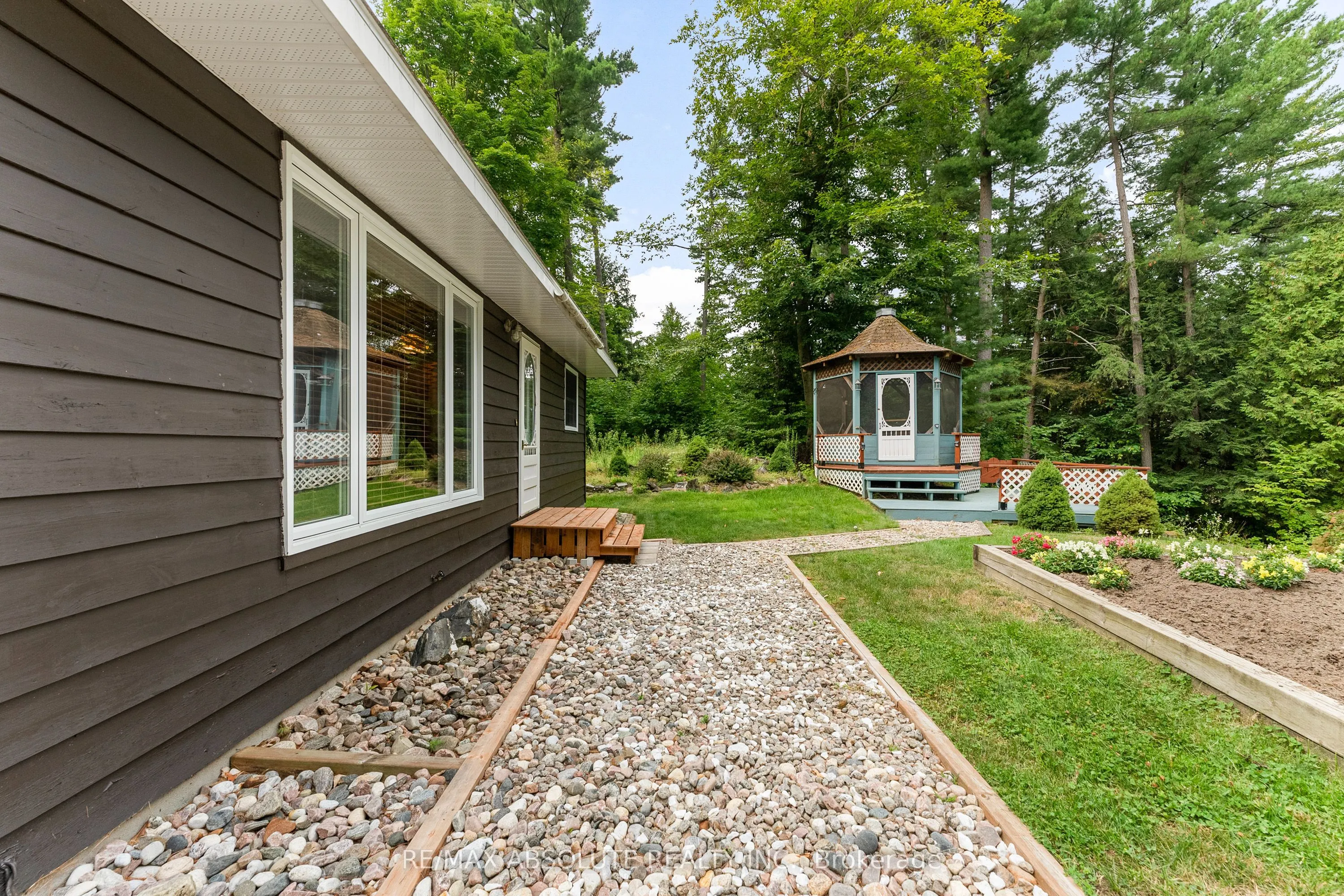 155 Dugald Road