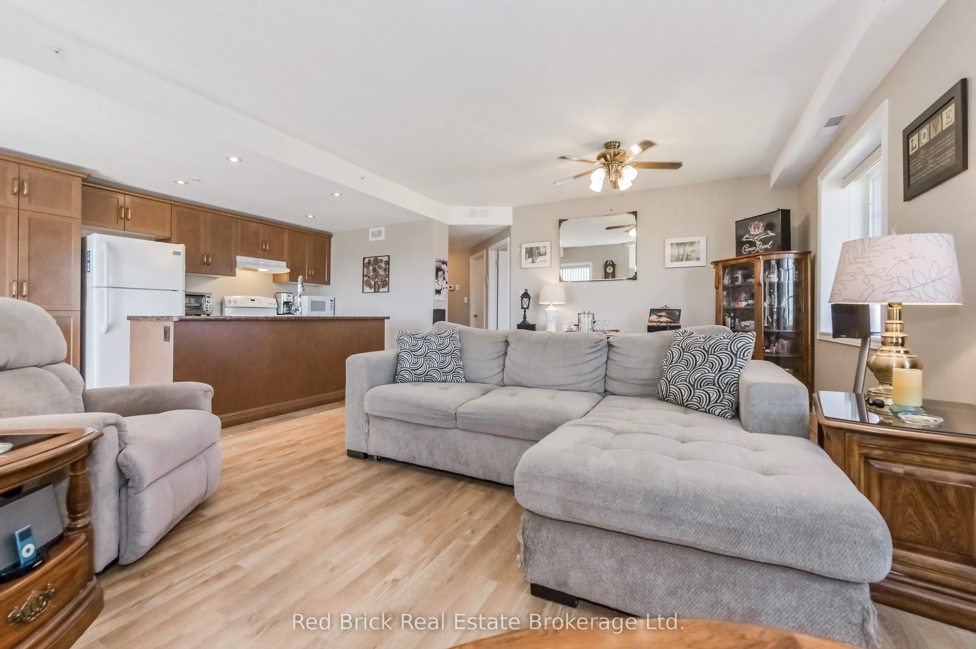 6492 Gerrie Road, #207