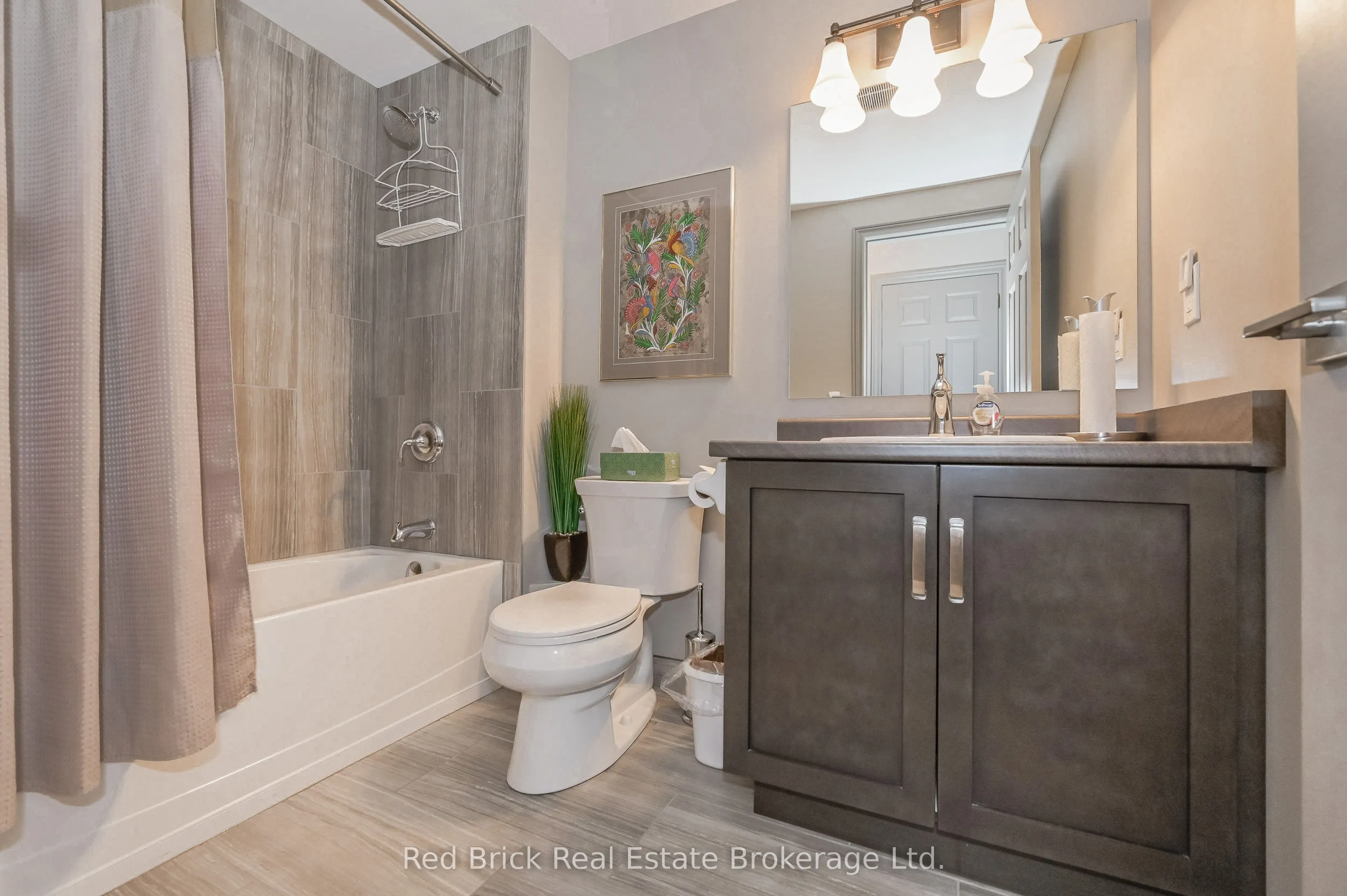 6492 Gerrie Road, #207