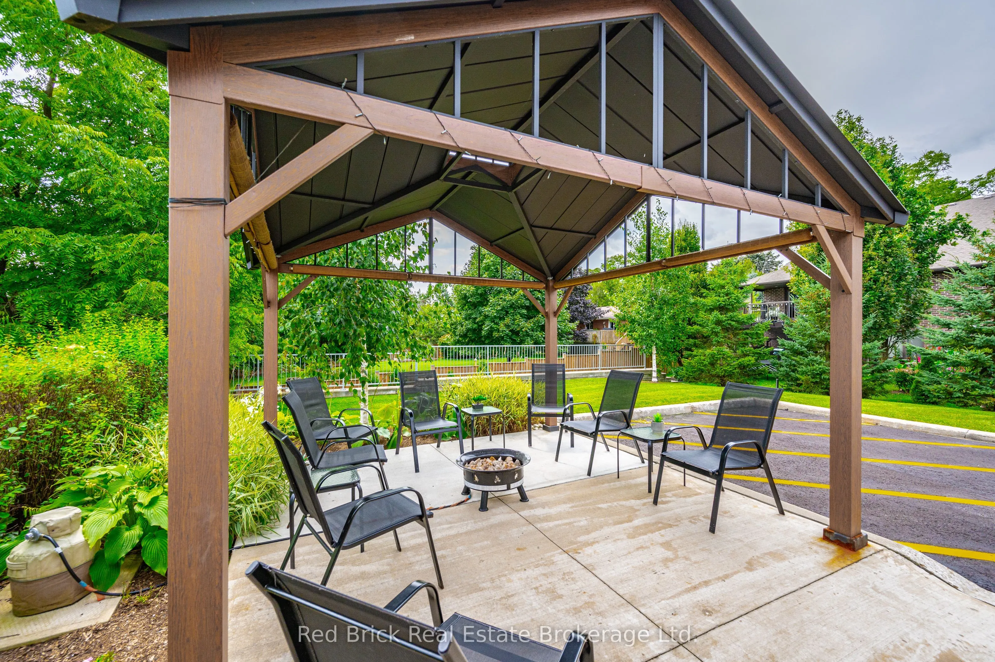 6492 Gerrie Road, #207