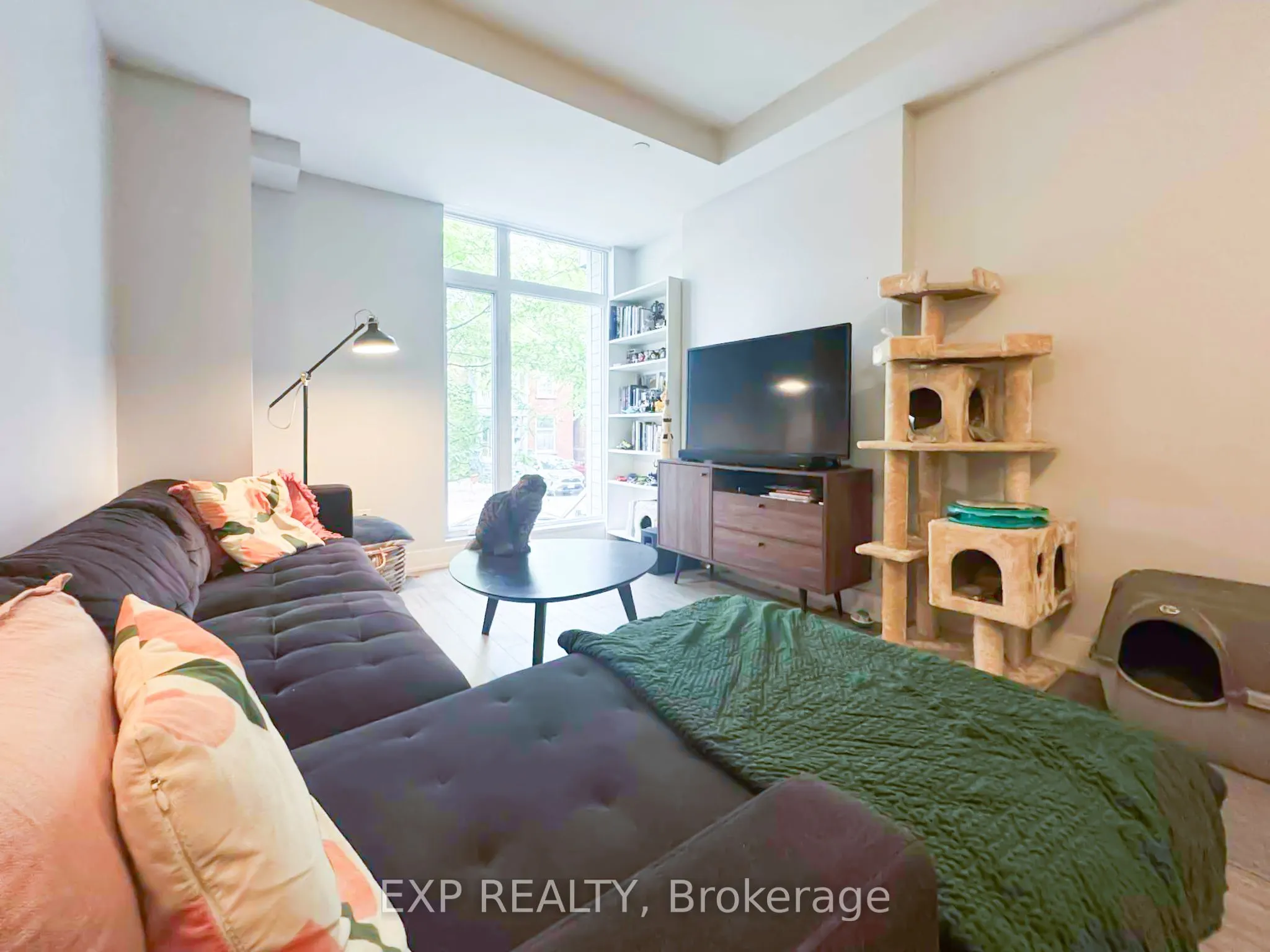 106 Holmwood Avenue, #106