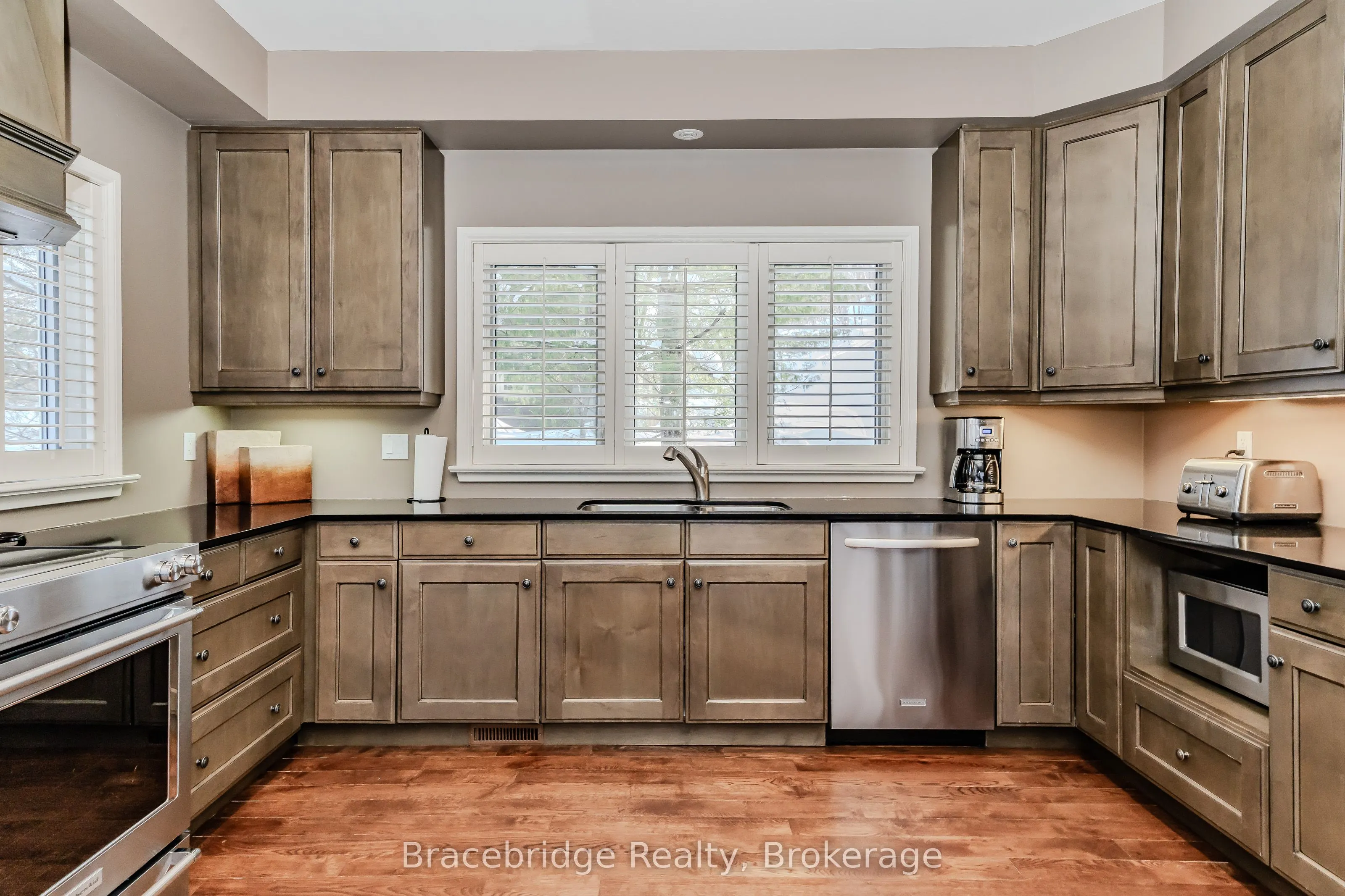 3876 Muskoka Road 118 Highway W, #Water's Edge W1