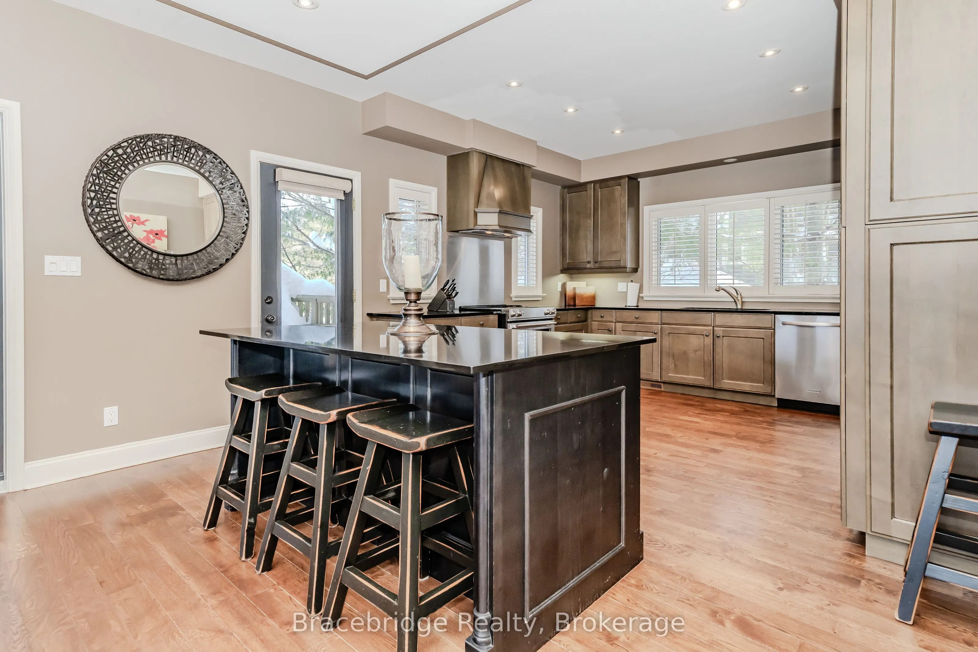 3876 Muskoka Road 118 Highway W, #Water's Edge W1