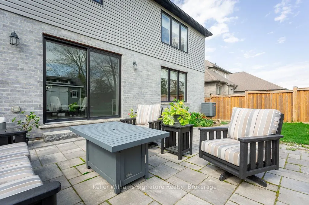 7 Hilborn Street