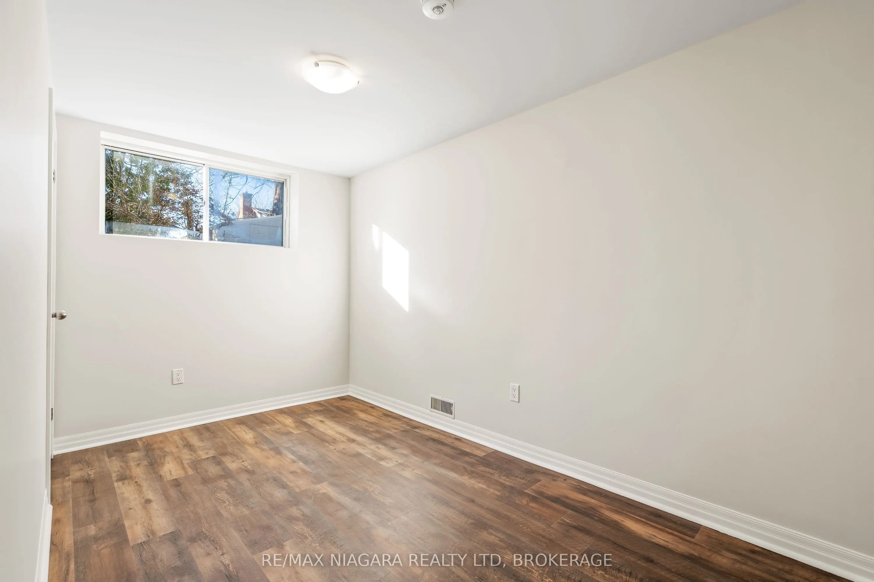 57 LORNE Street