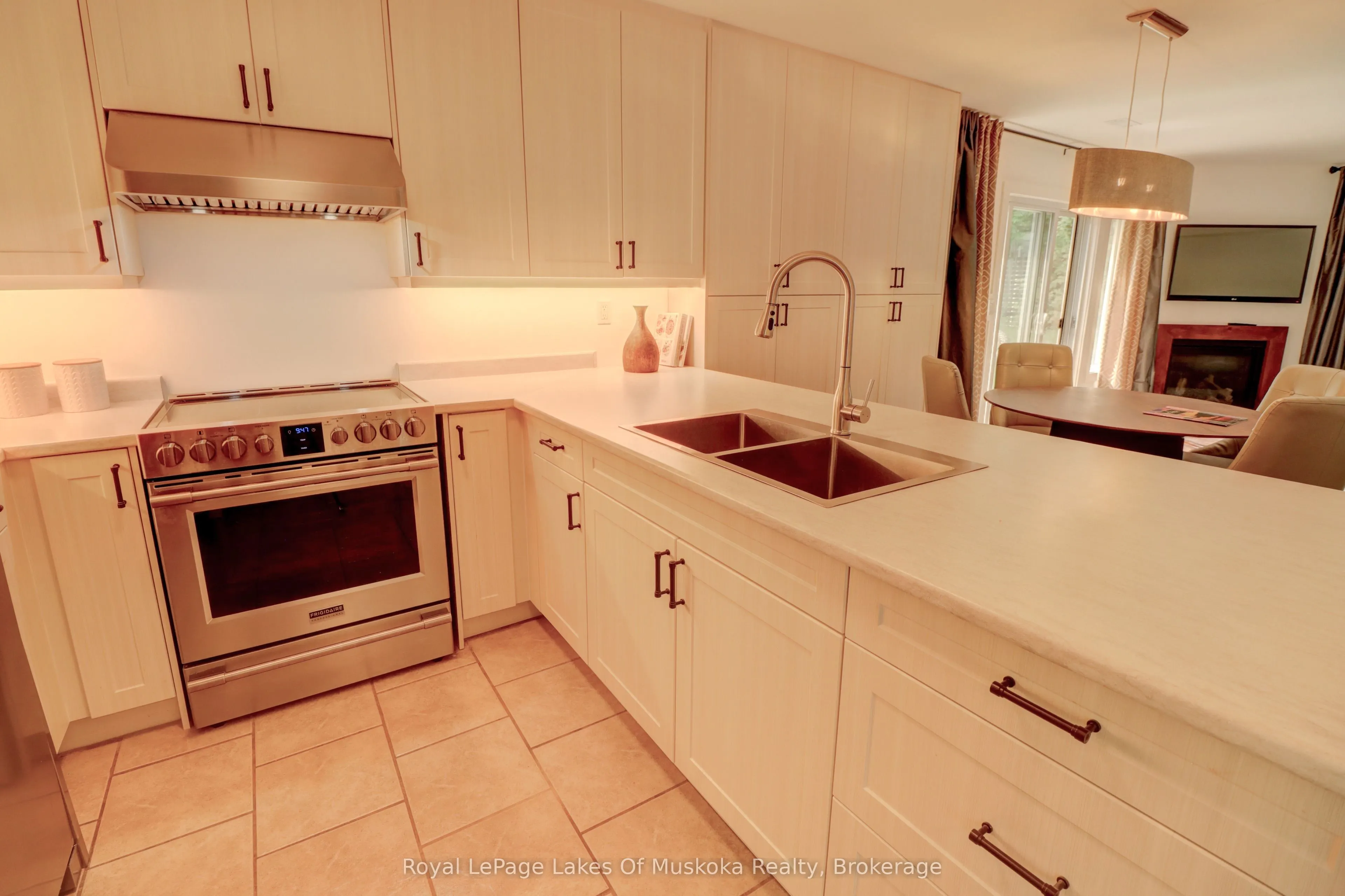 1561 Hidden Valley Road, #8
