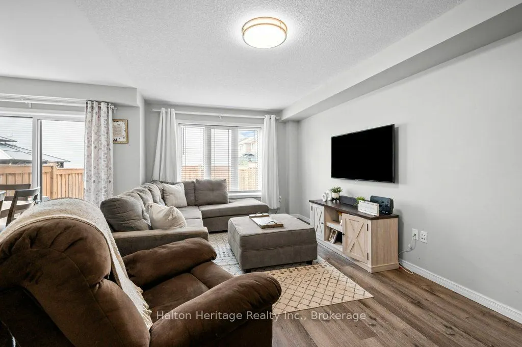 105 Thompson Road