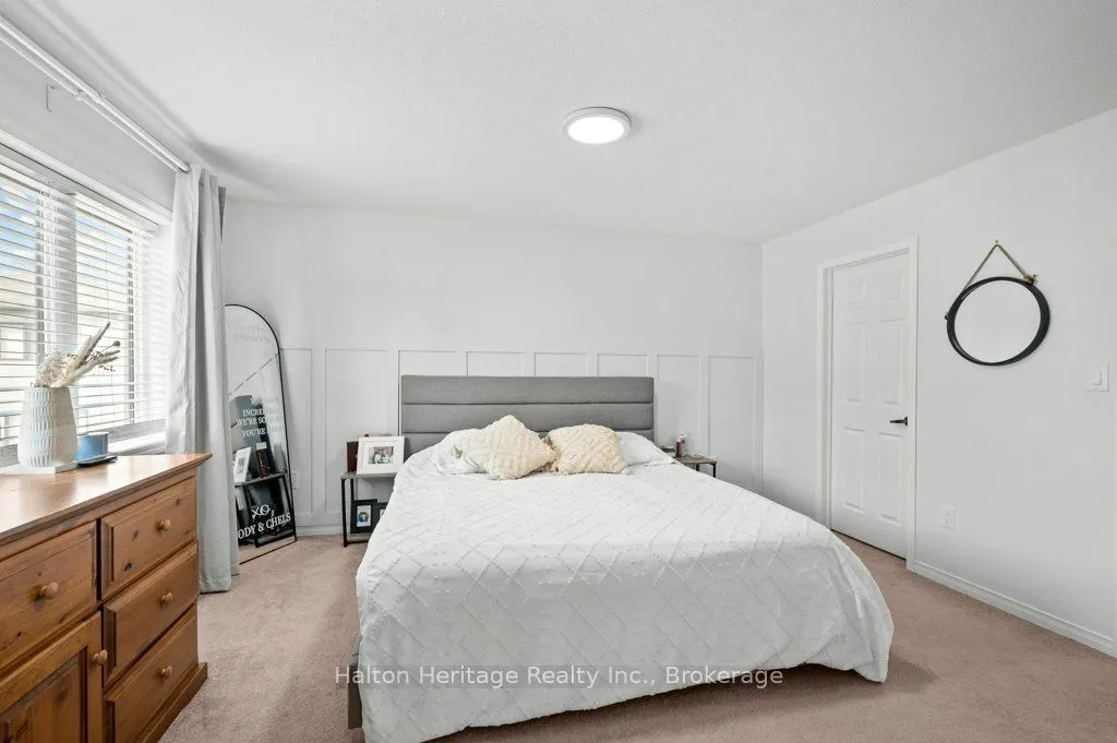 105 Thompson Road