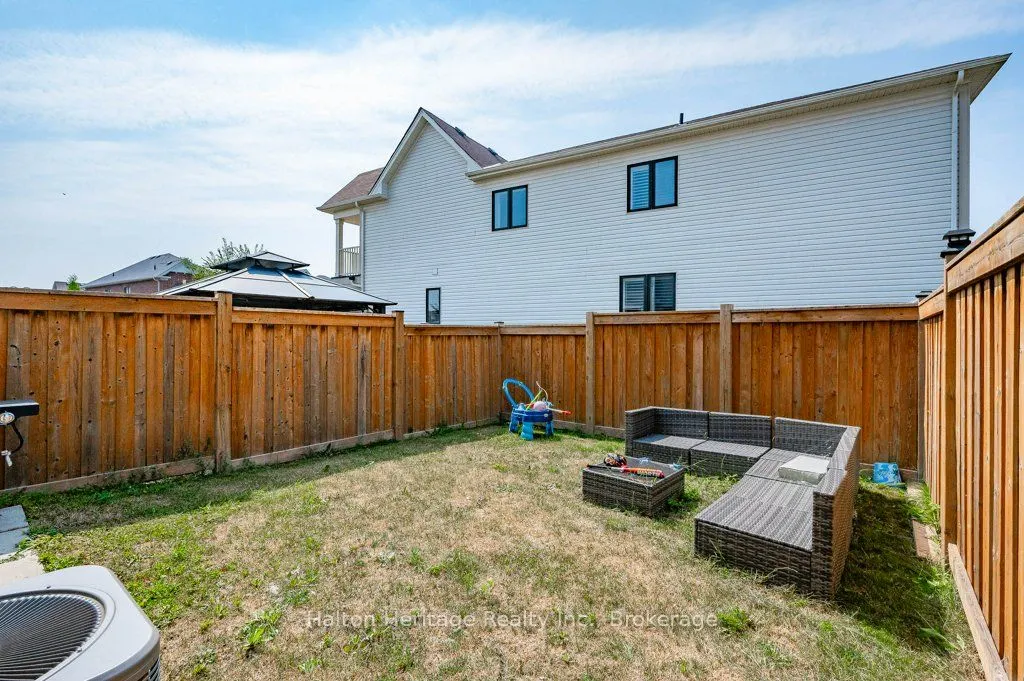 105 Thompson Road
