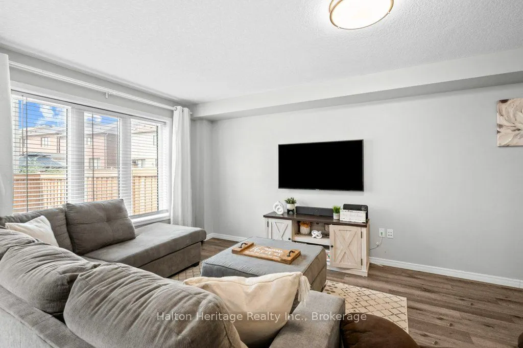 105 Thompson Road