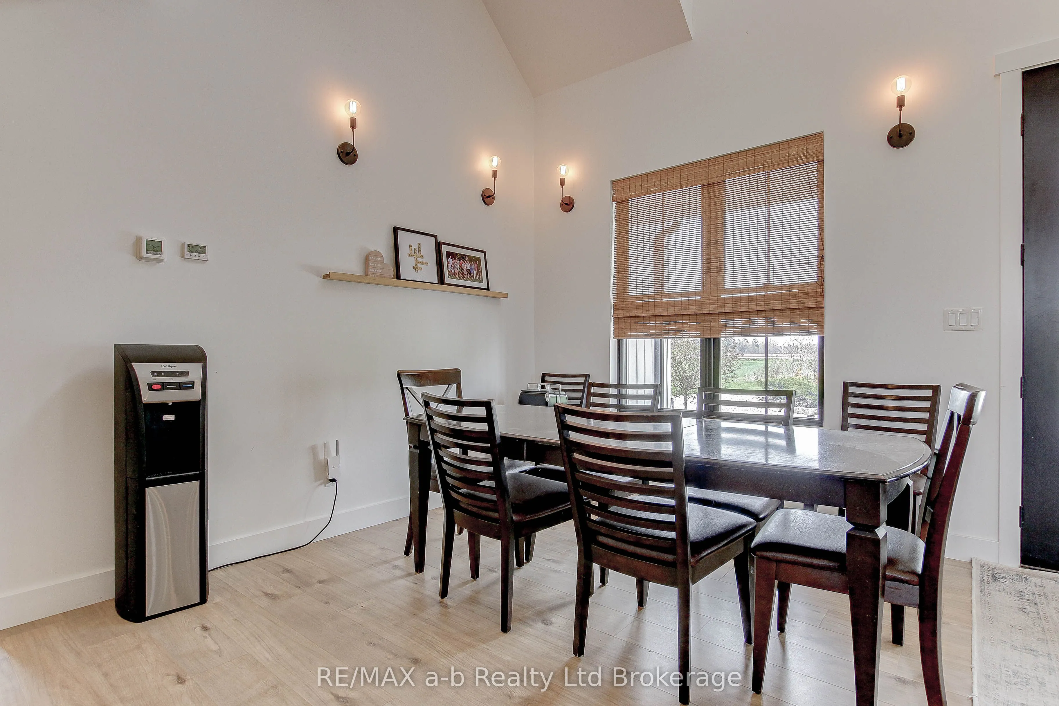 3246 Swimming Pool Road