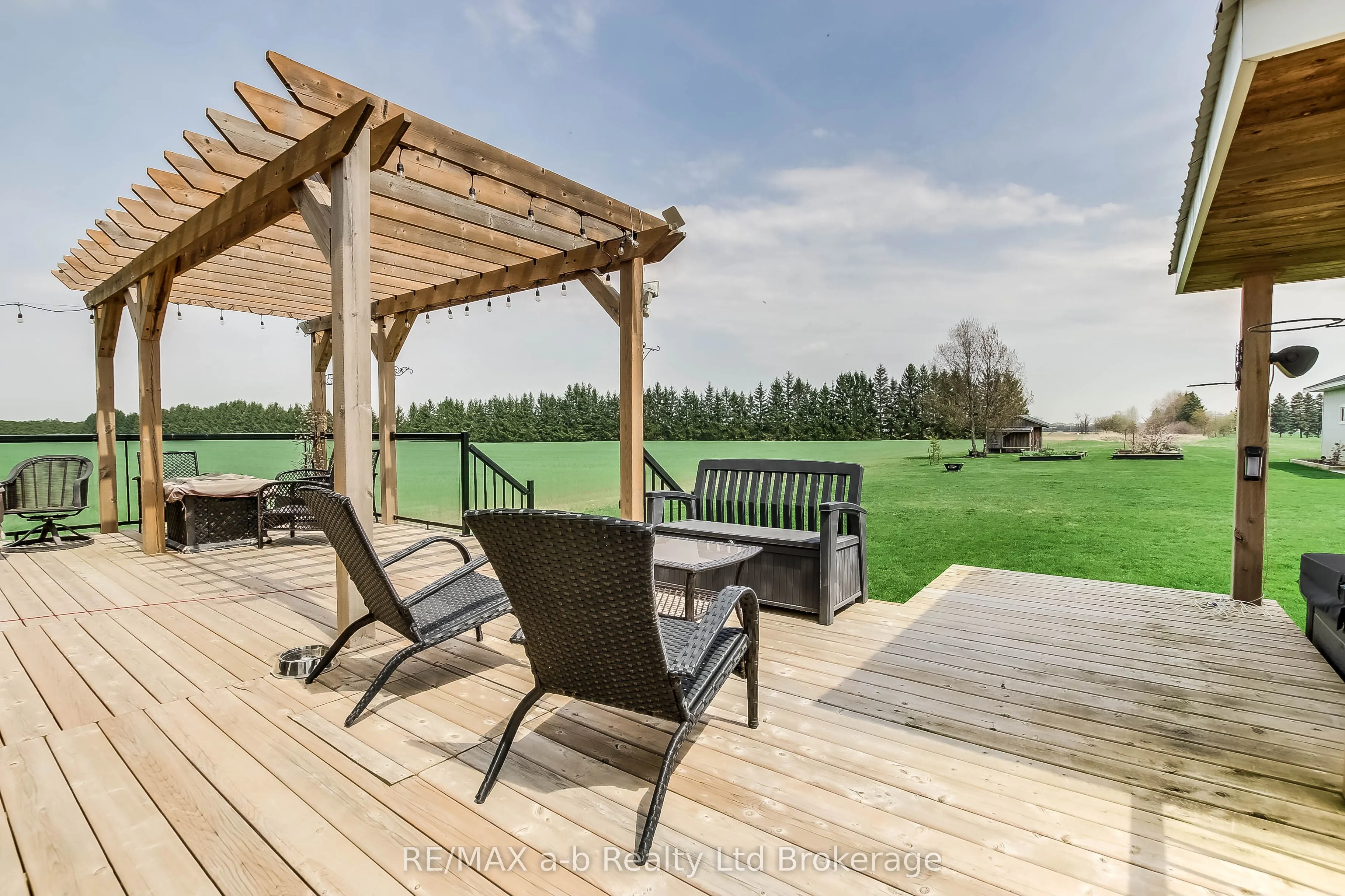 3246 Swimming Pool Road