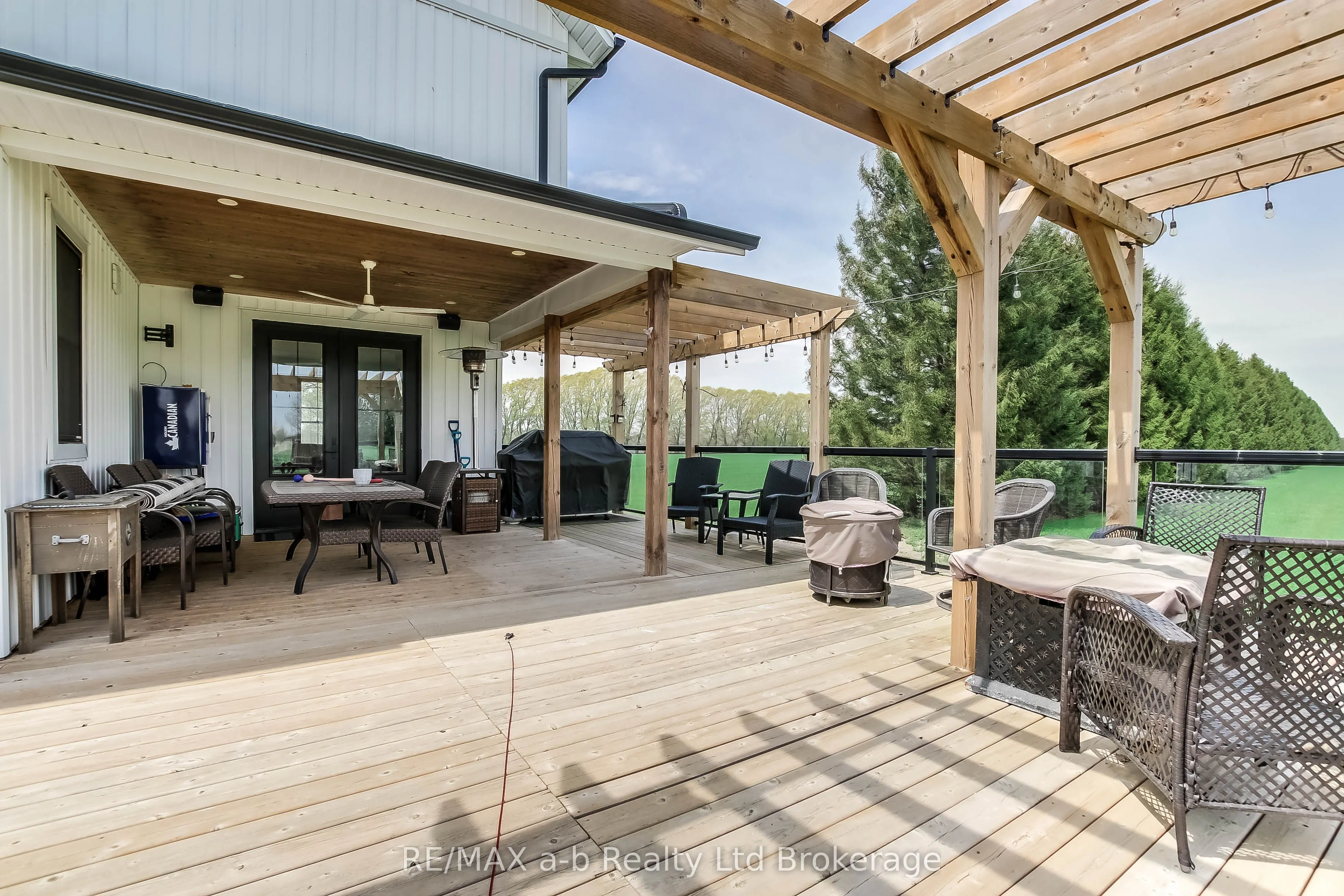 3246 Swimming Pool Road