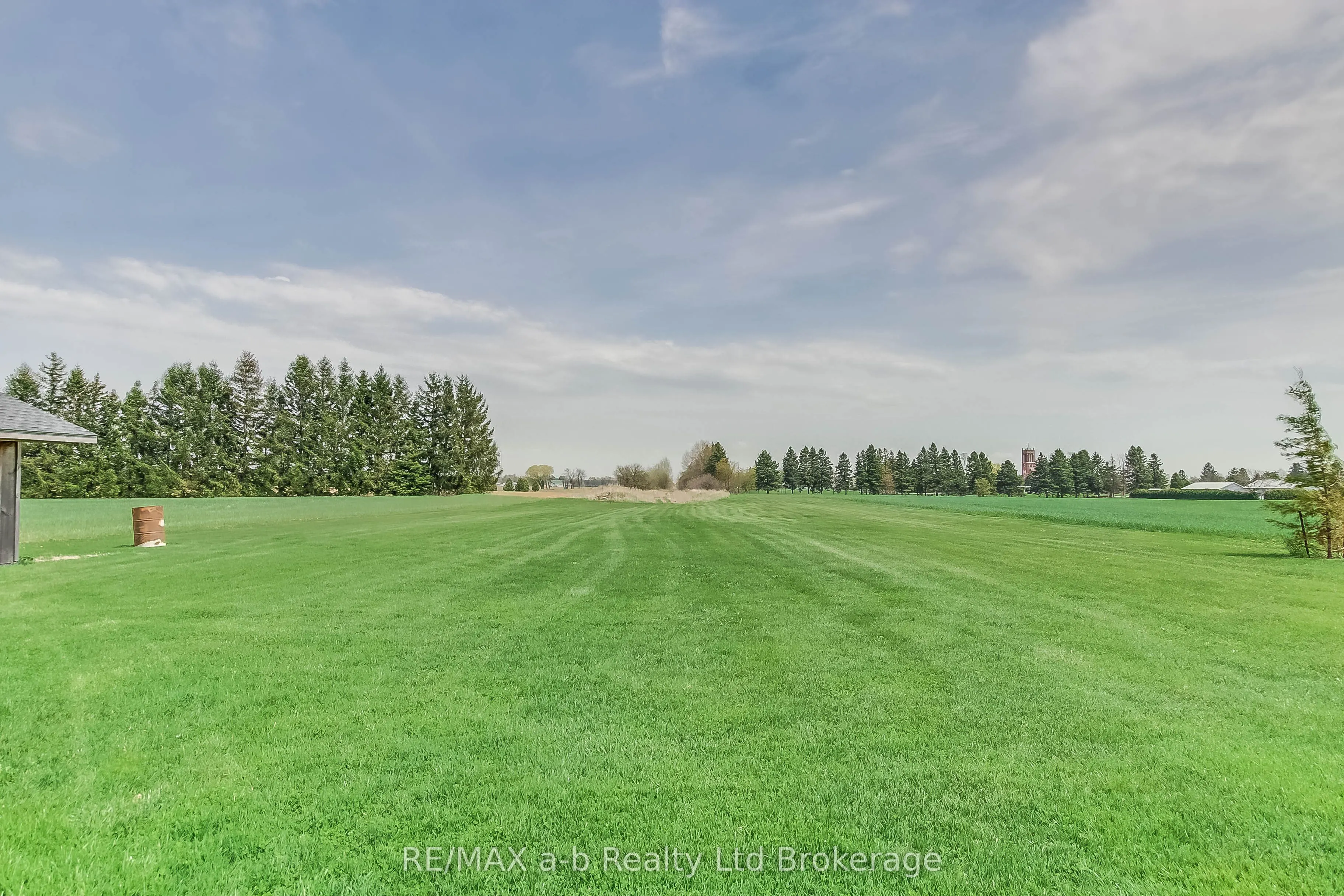 3246 Swimming Pool Road