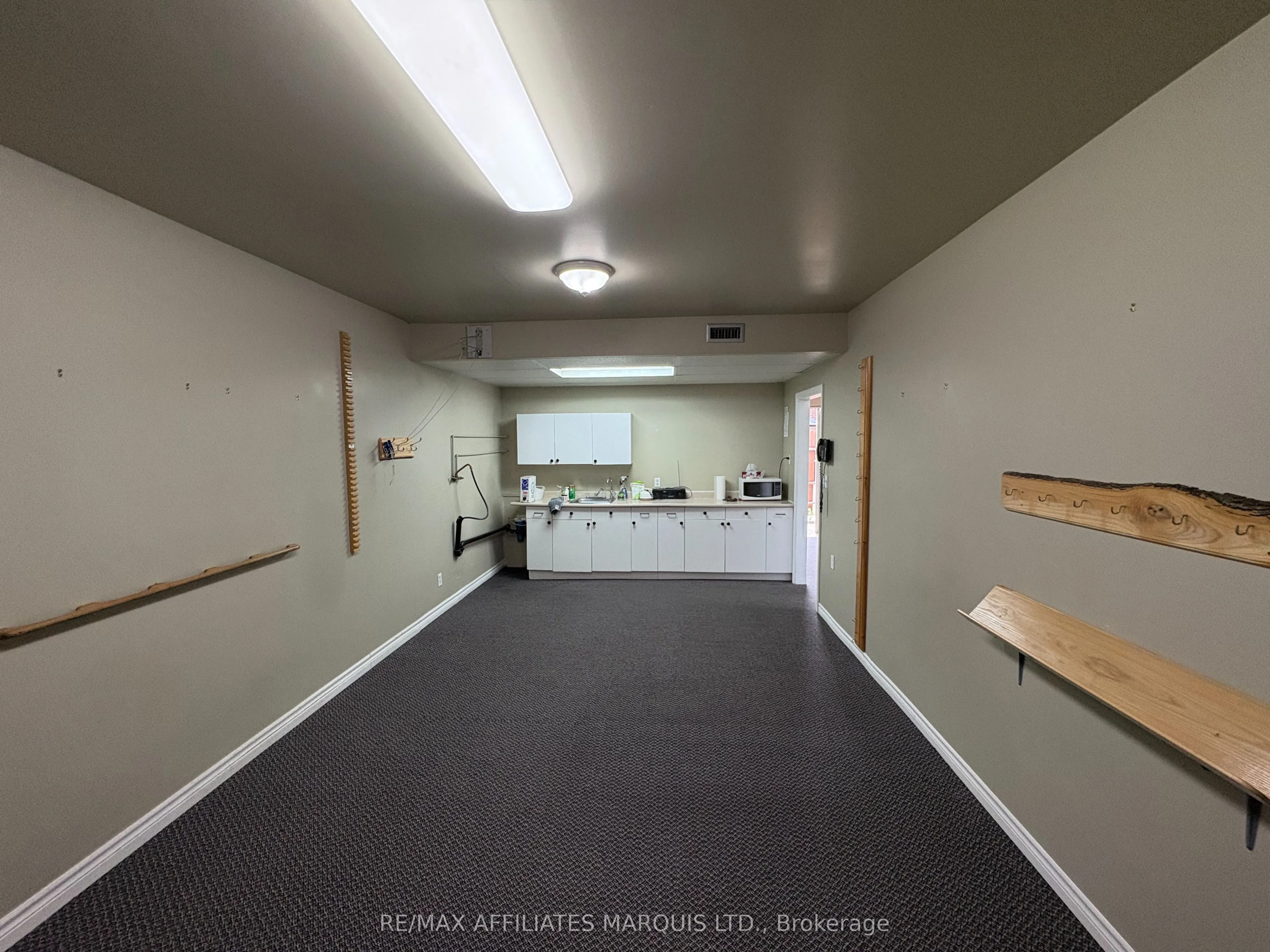 1217 Second Street W