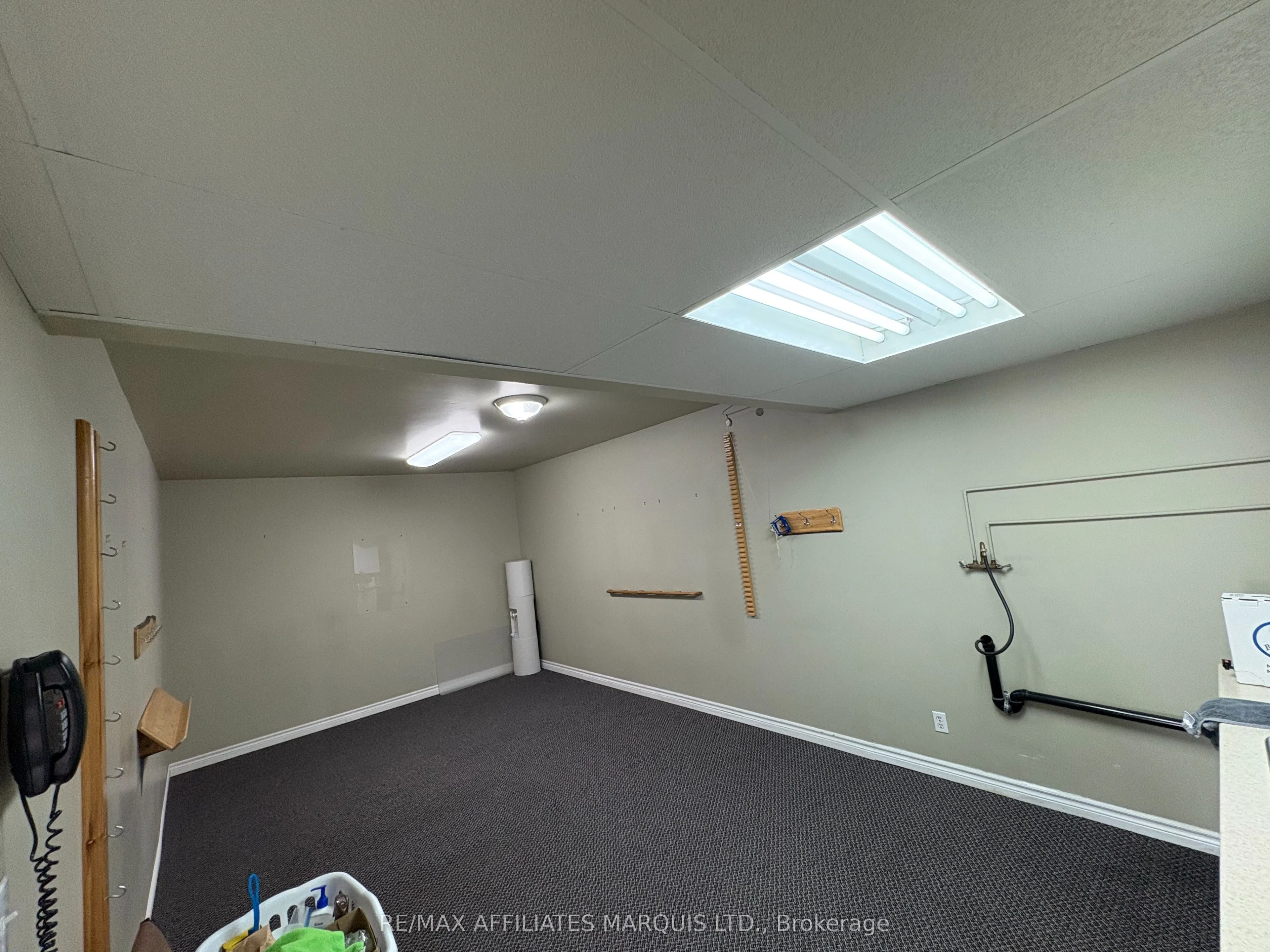 1217 Second Street W