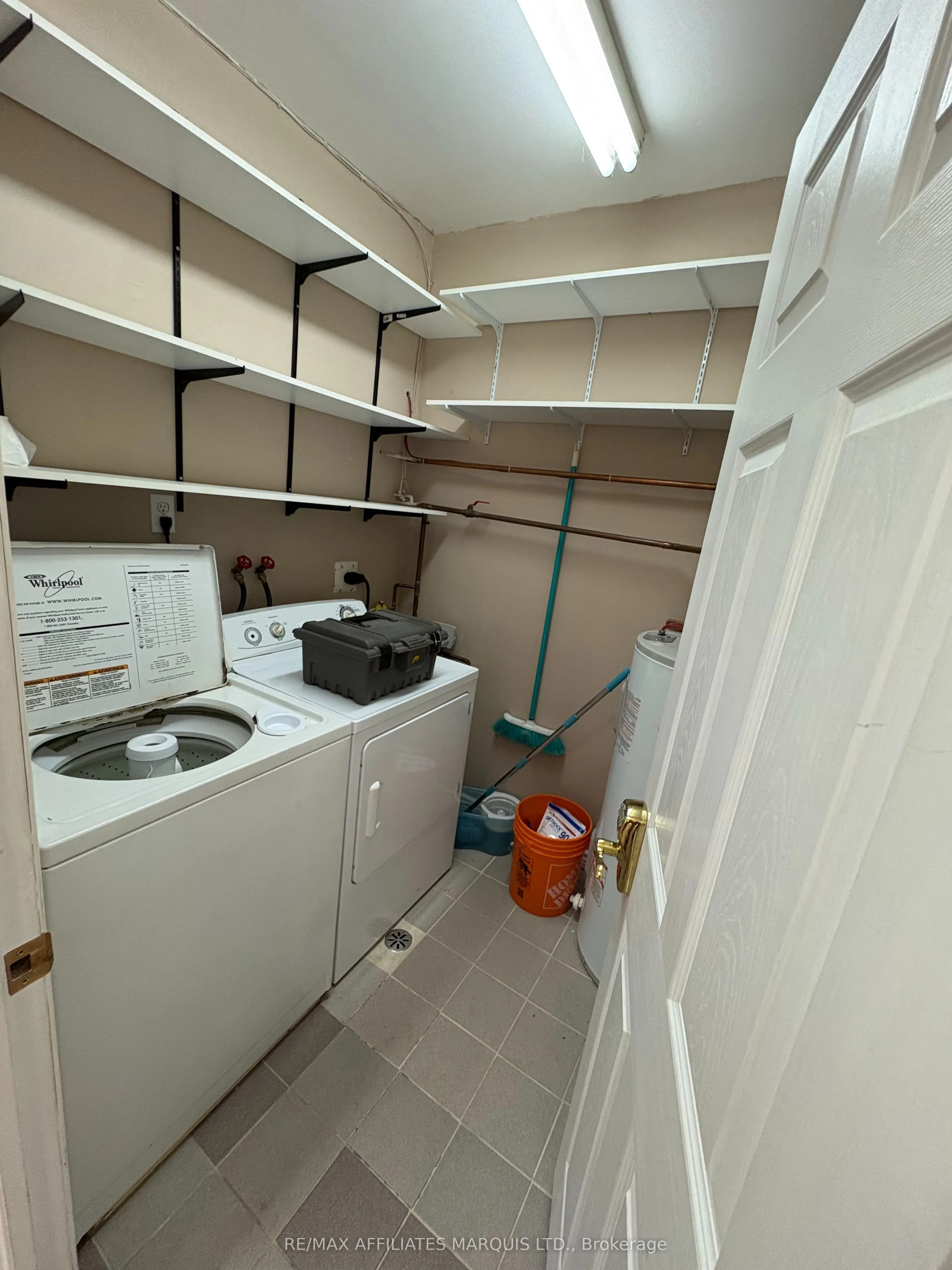 1217 Second Street W