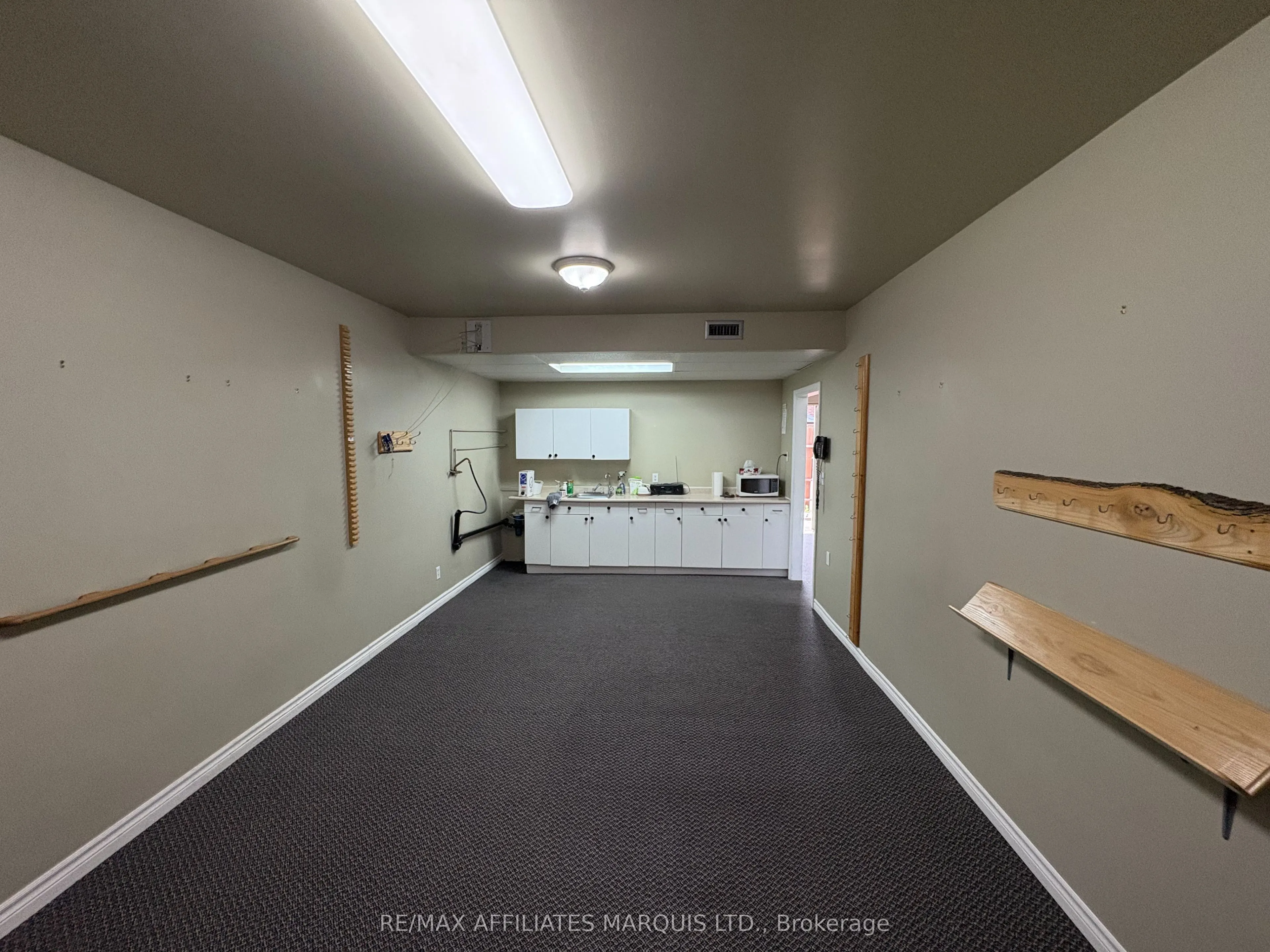 1217 Second Street W