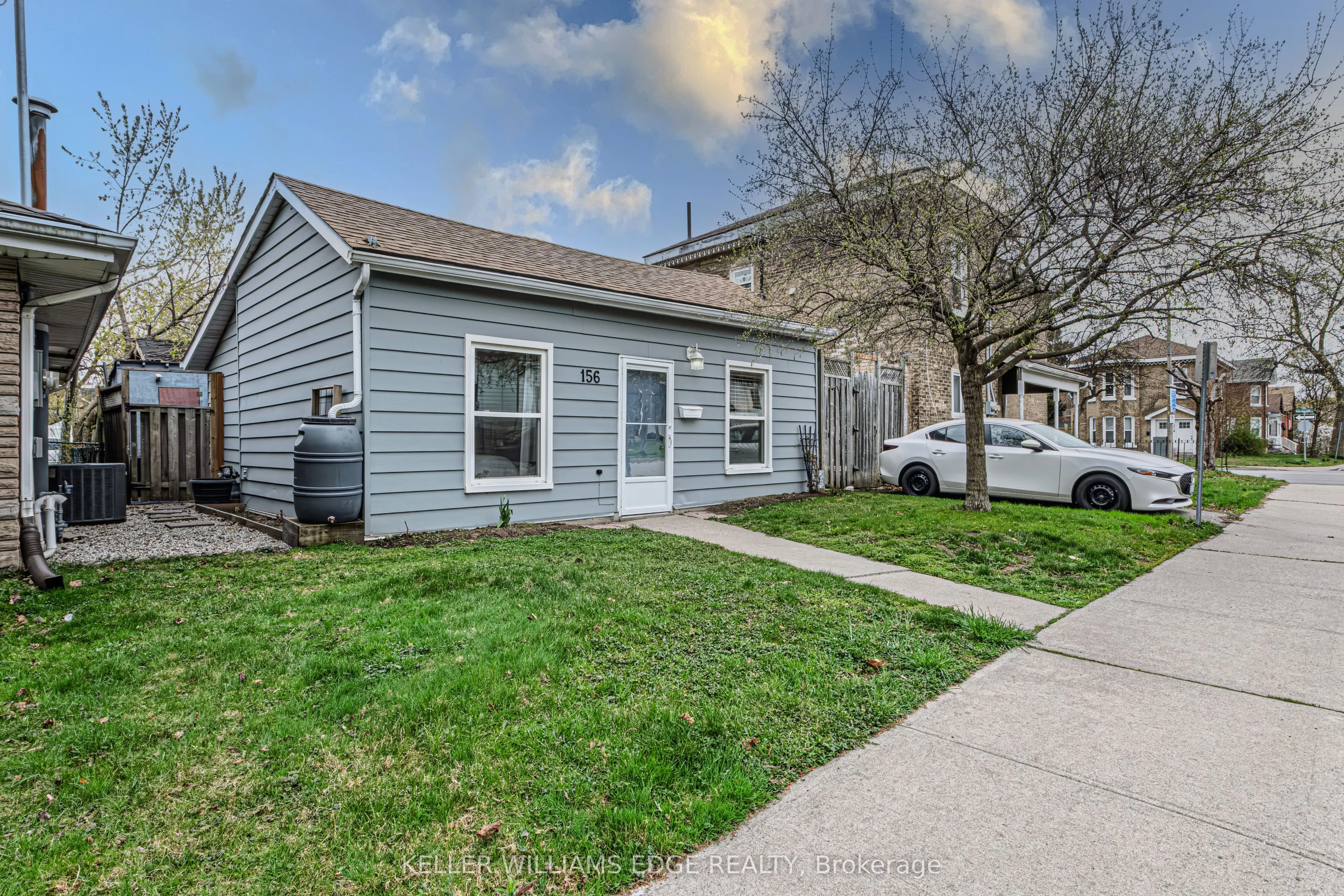 156 Brock Street