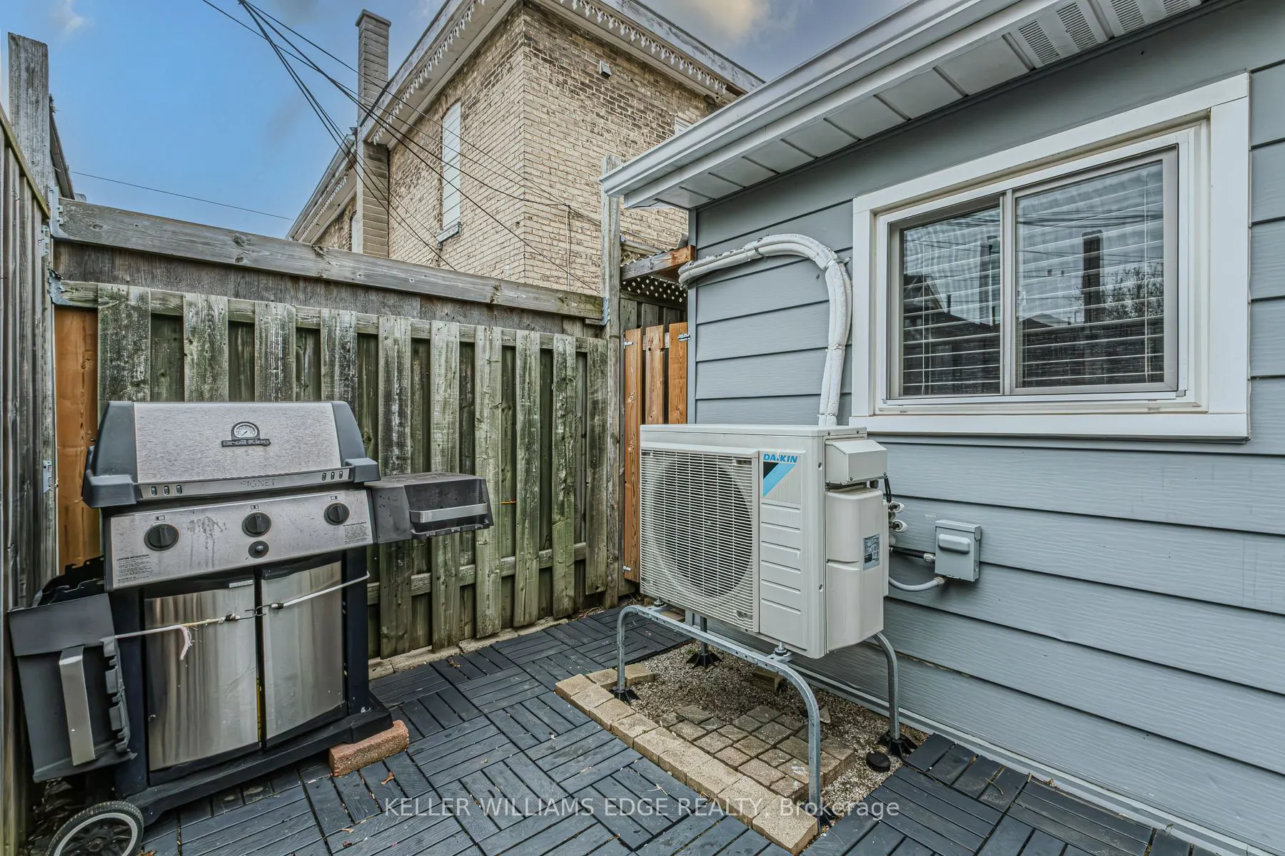 156 Brock Street