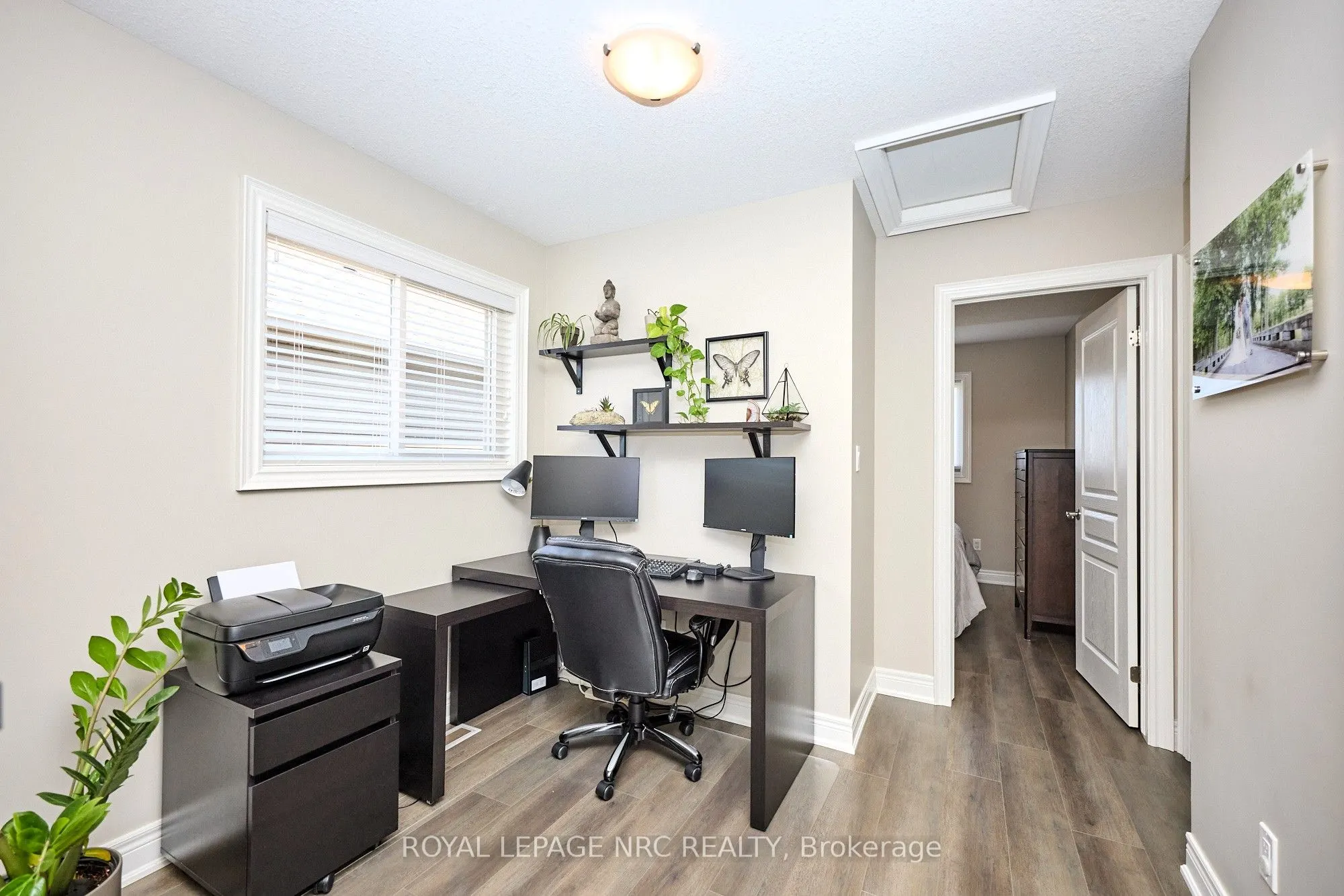 118 Roselawn Crescent