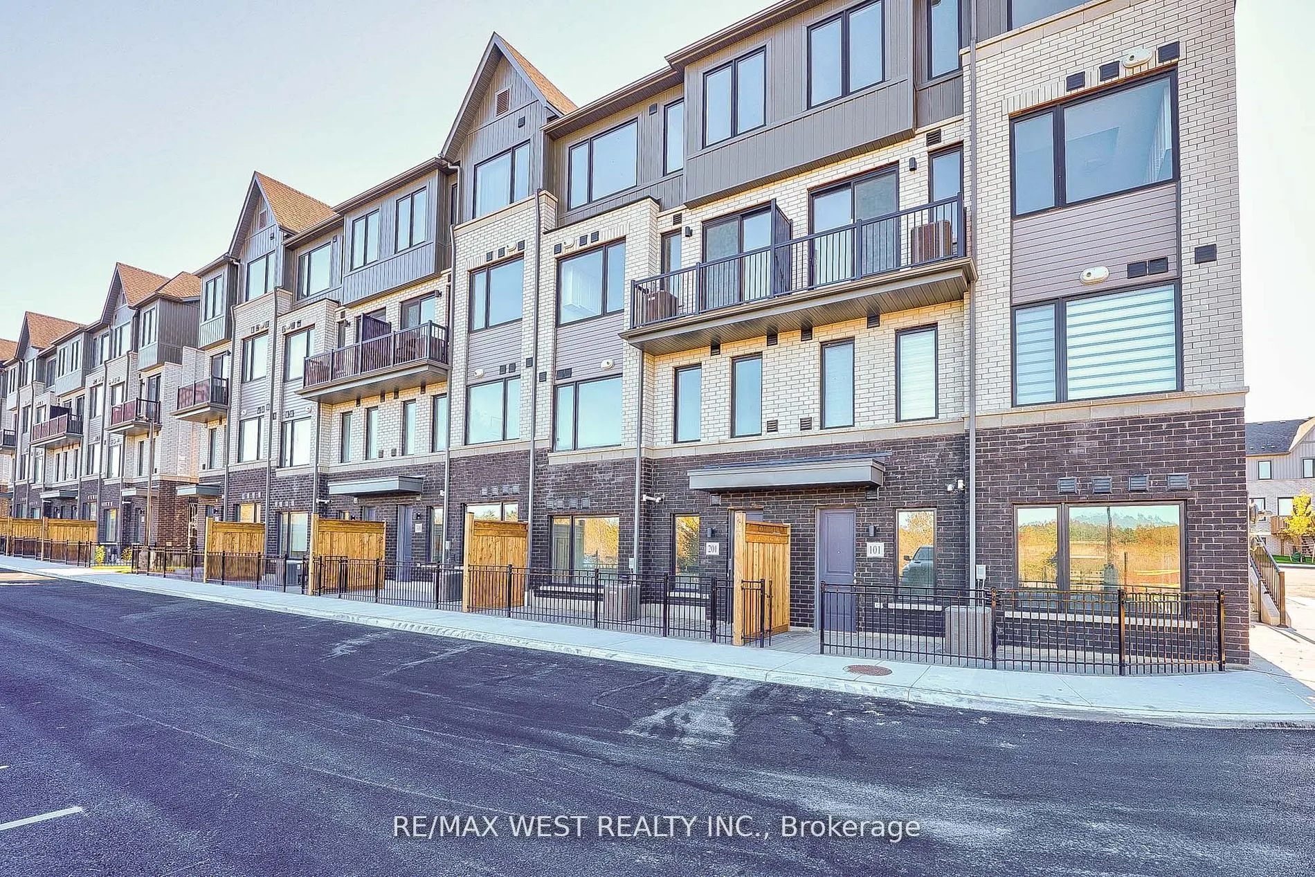 160 Densmore Road, #201