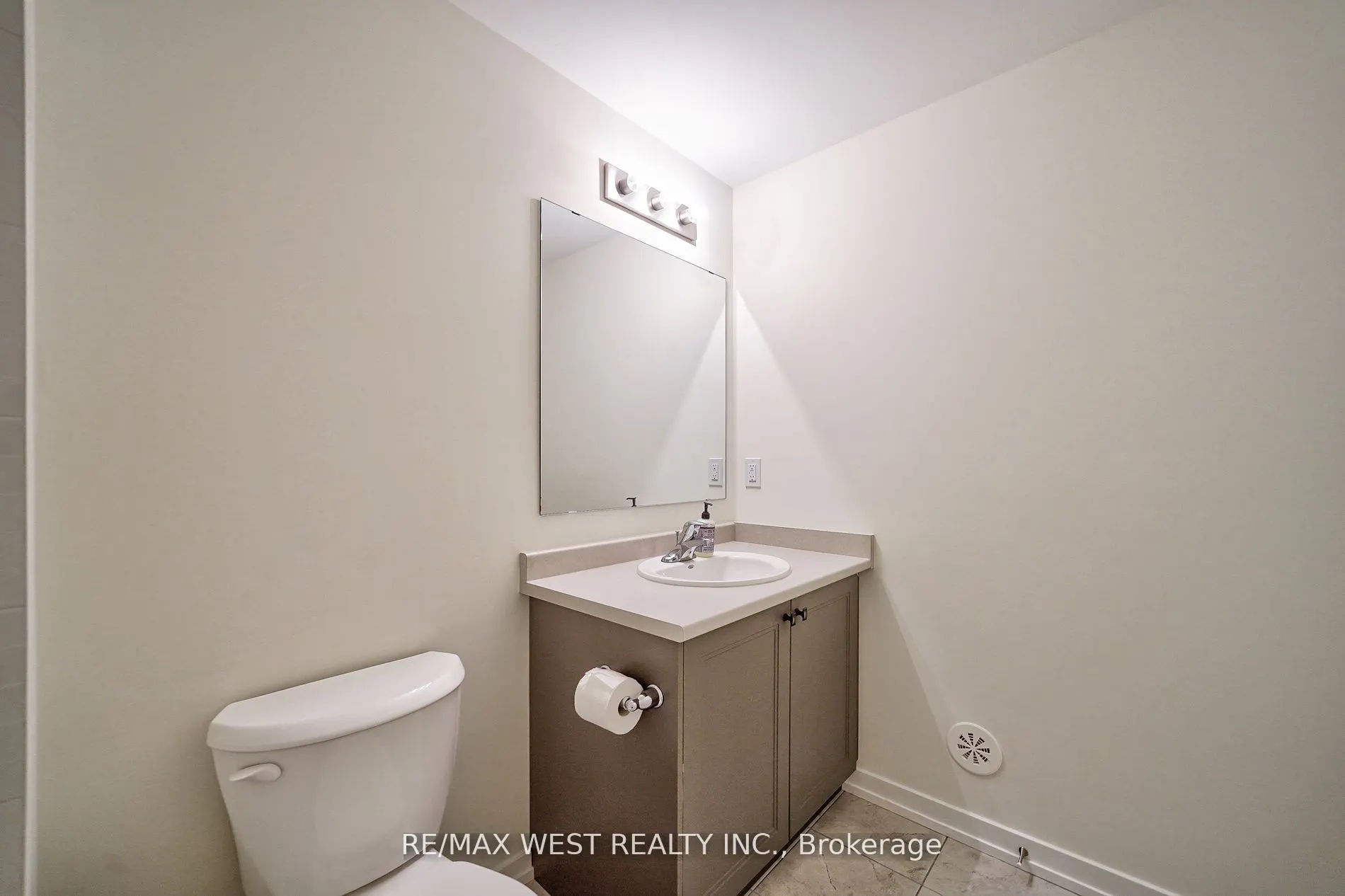 160 Densmore Road, #201