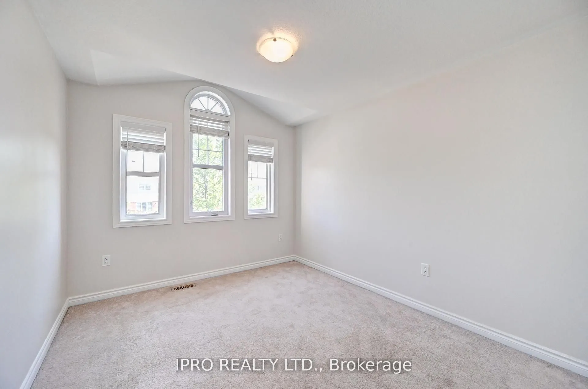 216 Waterbrook Lane